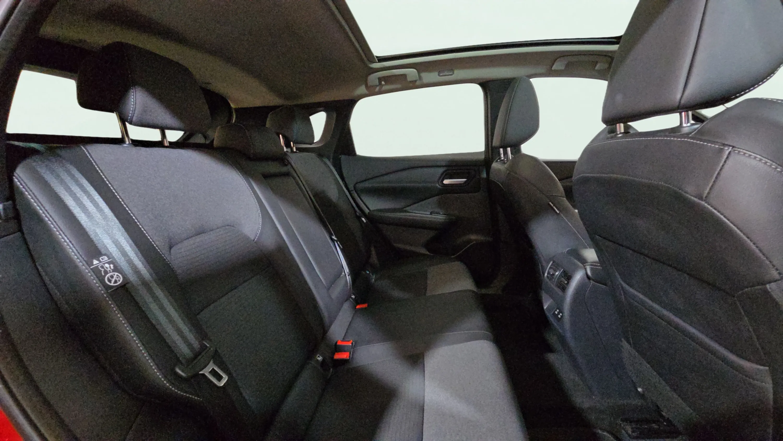 Nissan Qashqai DIG-T N-Connecta - foto 21