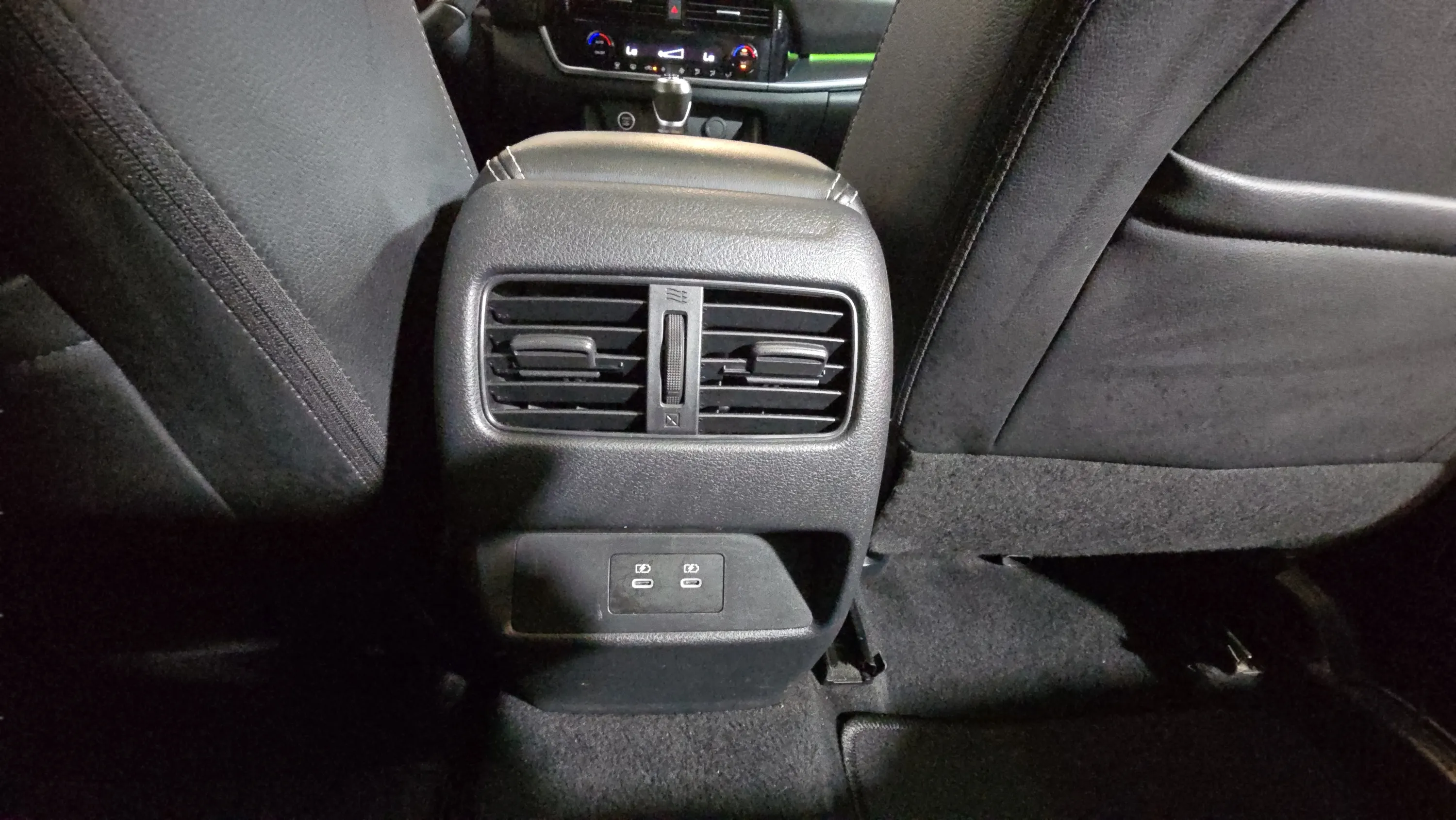 Nissan Qashqai DIG-T N-Connecta - foto 19