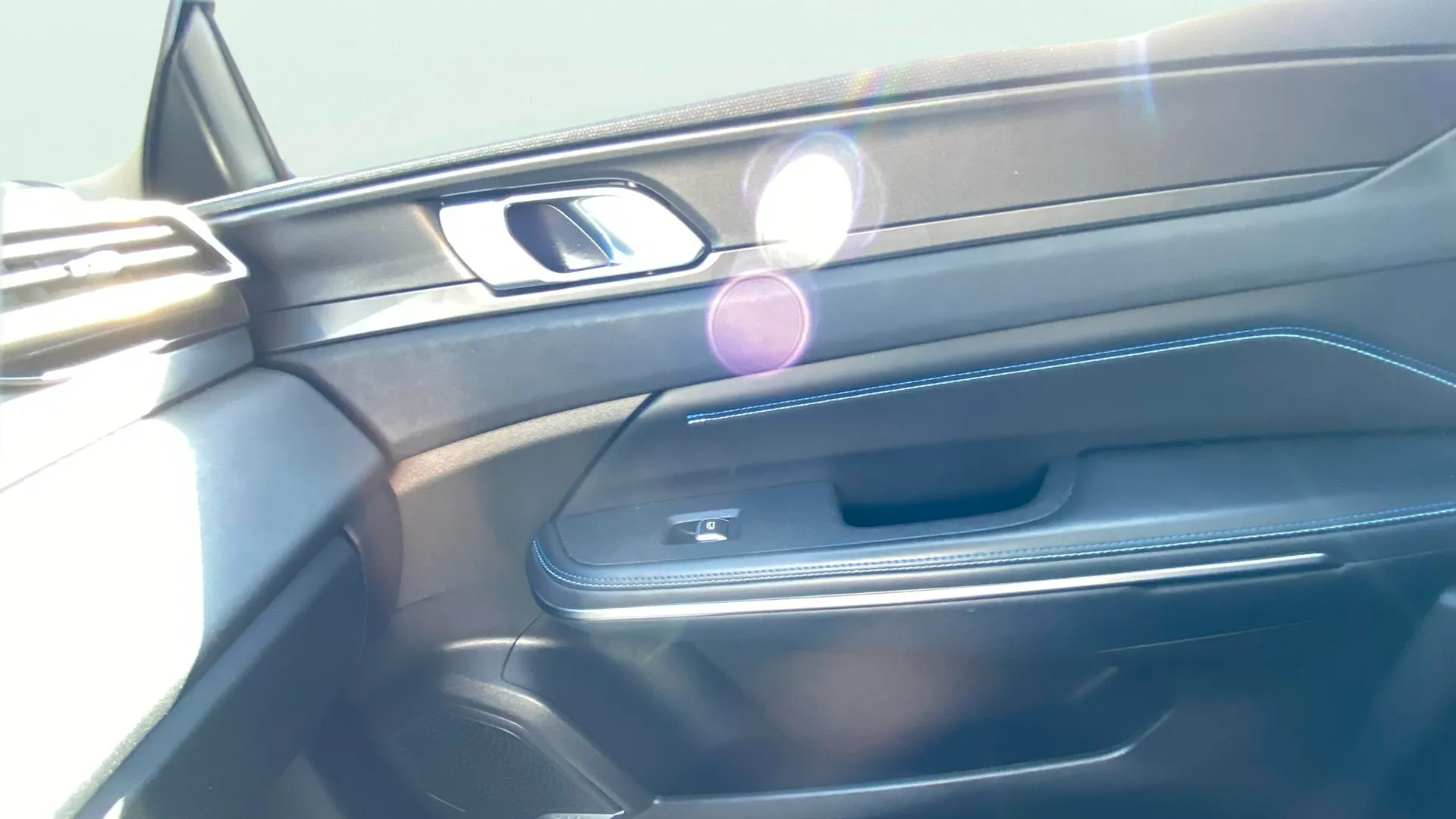 Lynk & Co 01 1.5 PHEV - foto 22