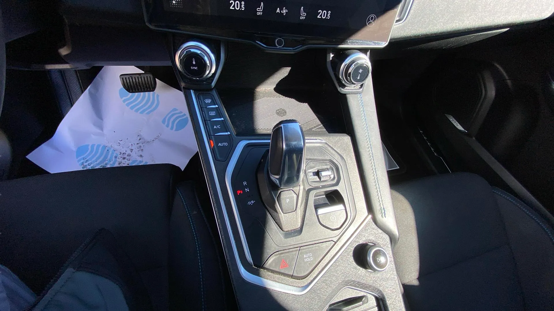Lynk & Co 01 1.5 PHEV - foto 25