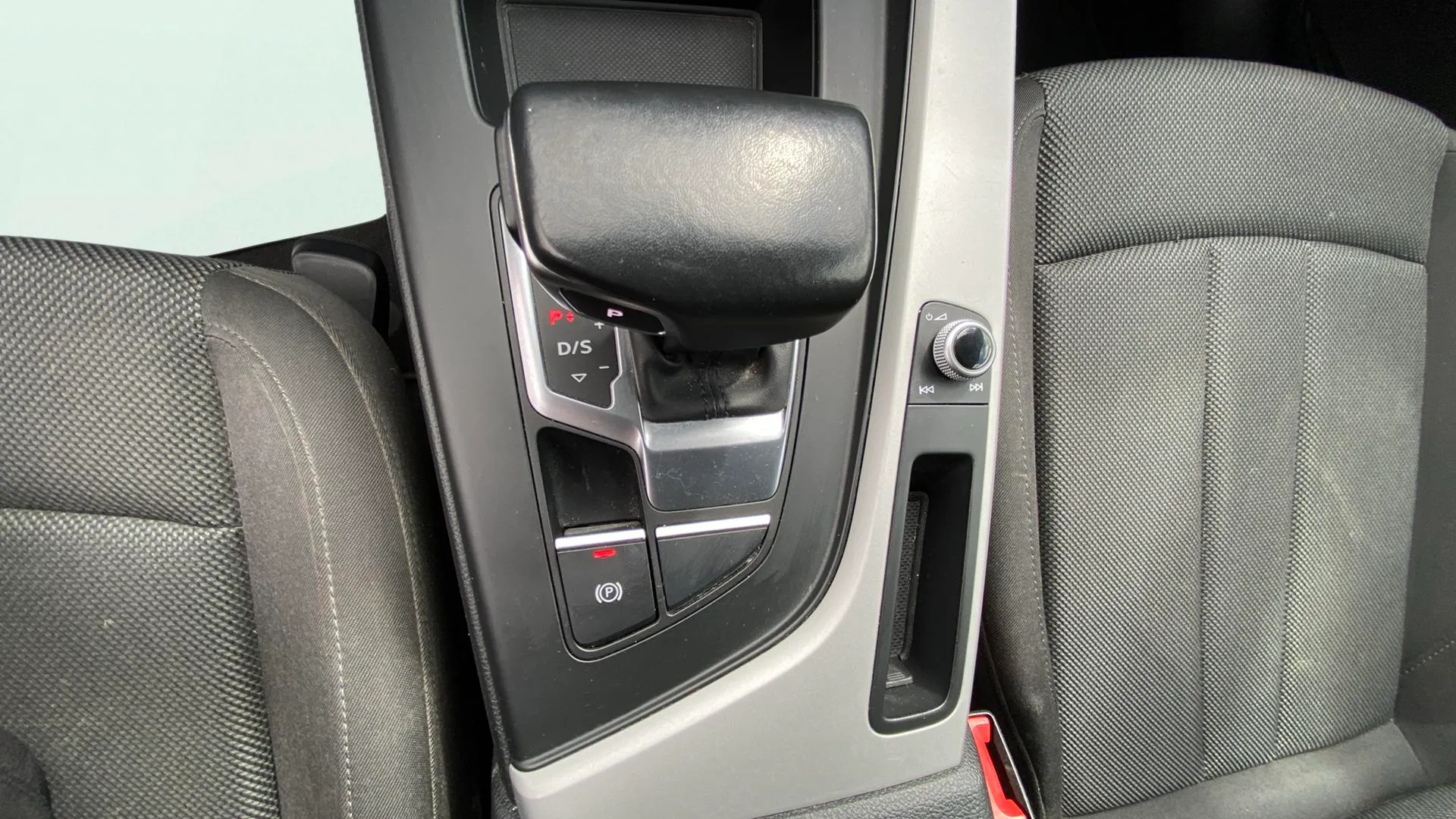 Audi A4 Avant Advanced 35 TDI S tronic - foto 26