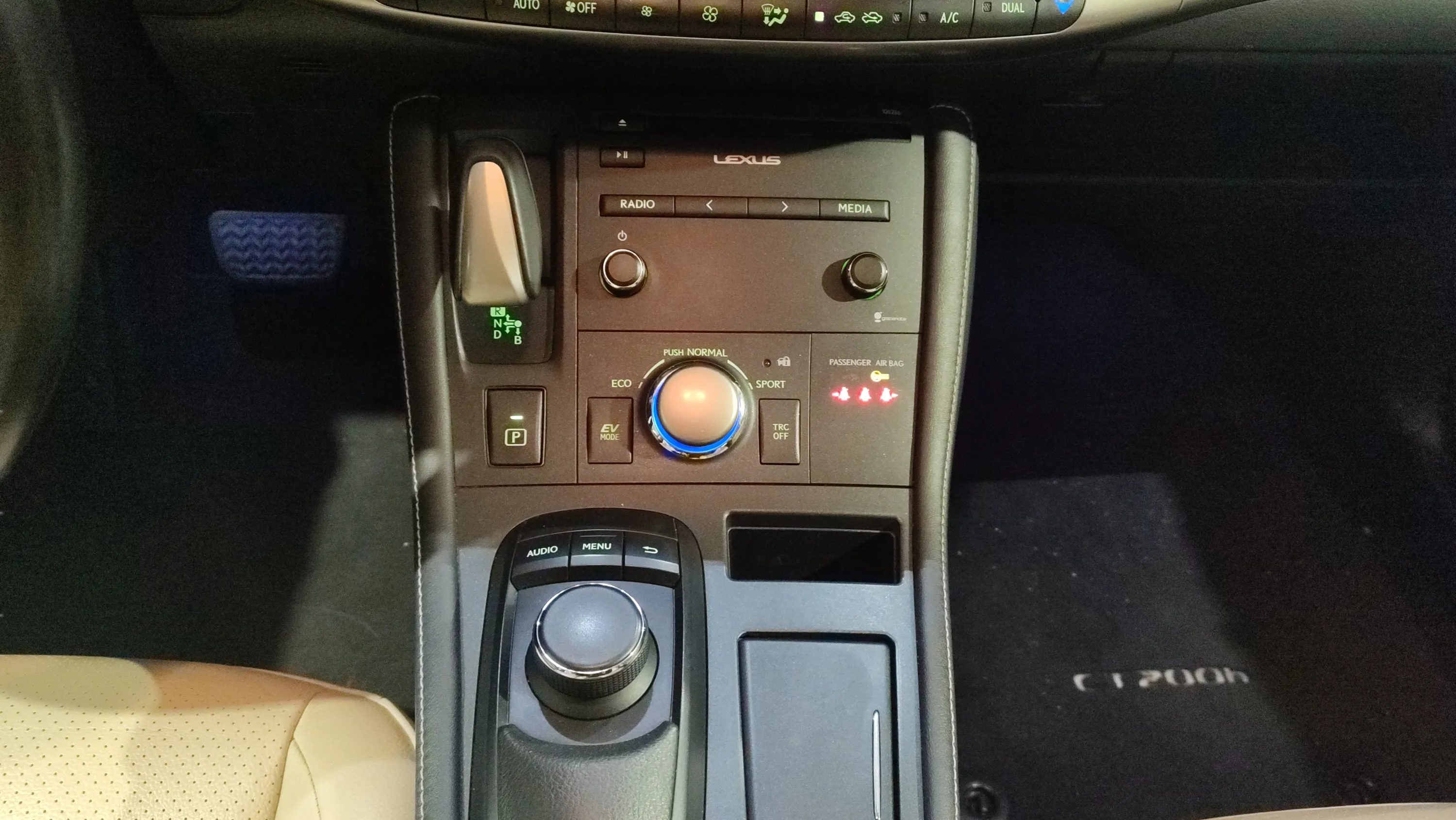 Lexus CT 1.8 200h Business - foto 16