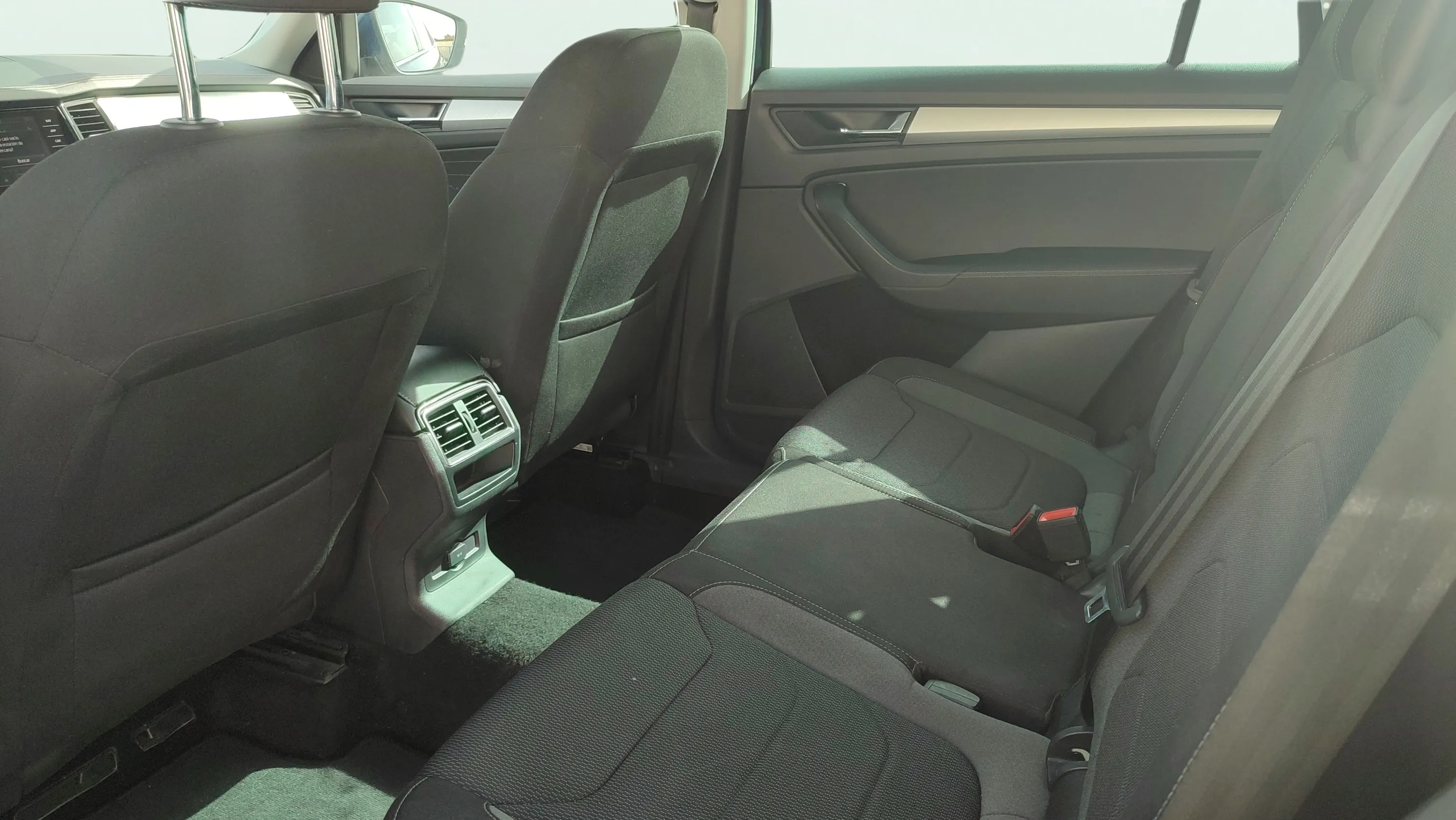 Škoda Kodiaq 2.0 TDI DSG 4x2 Ambition - foto 16