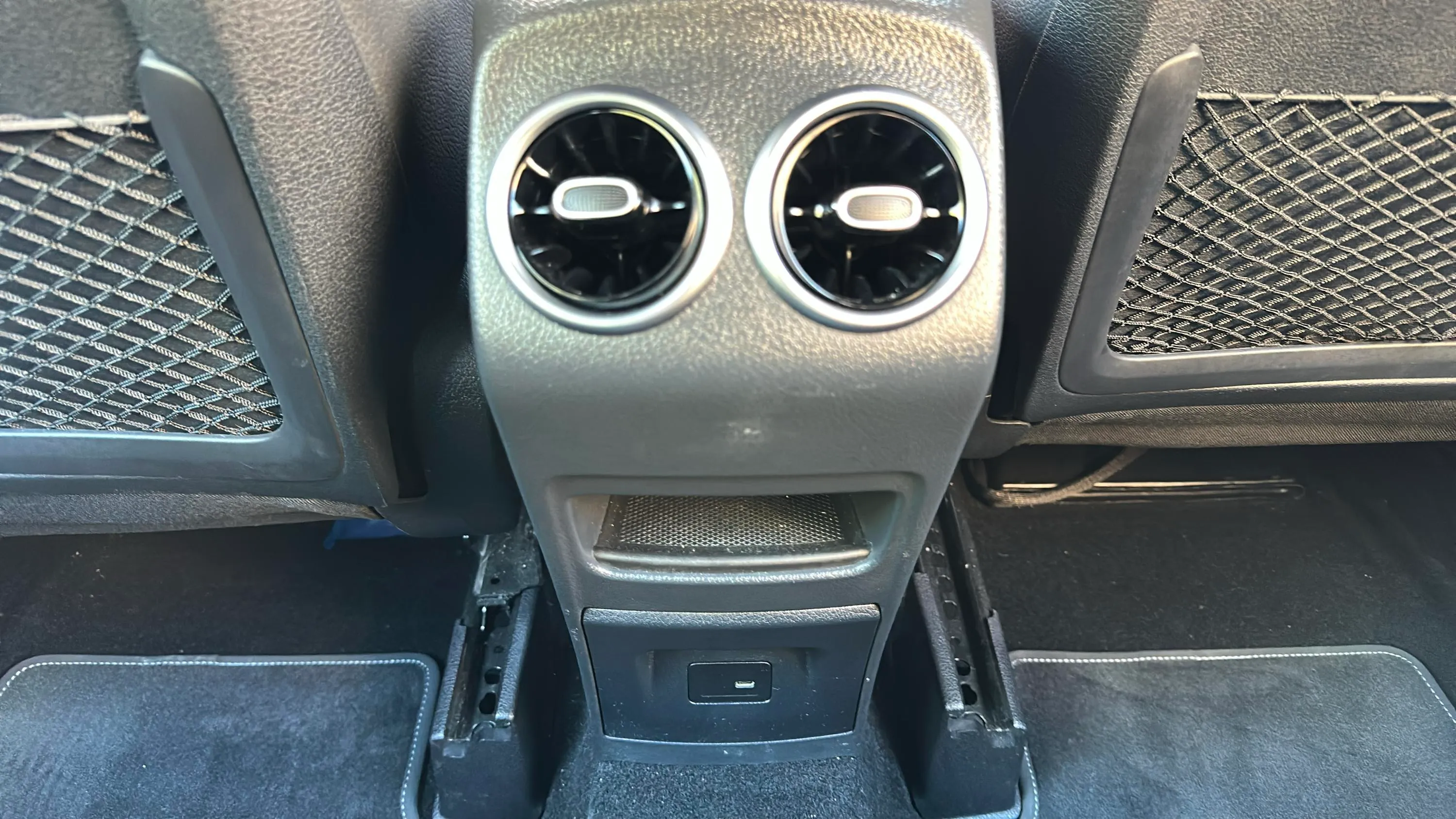 Mercedes-Benz GLB 2.0 GLB 200 D DCT - foto 19