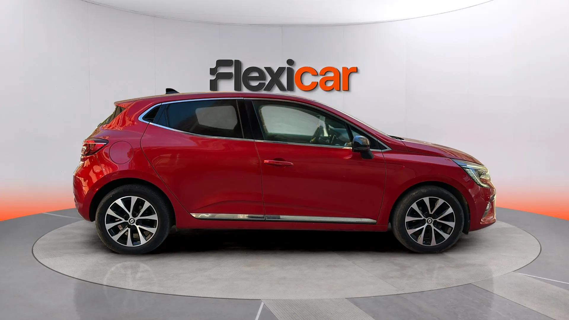 Renault Clio Techno TCe 90 - foto 8