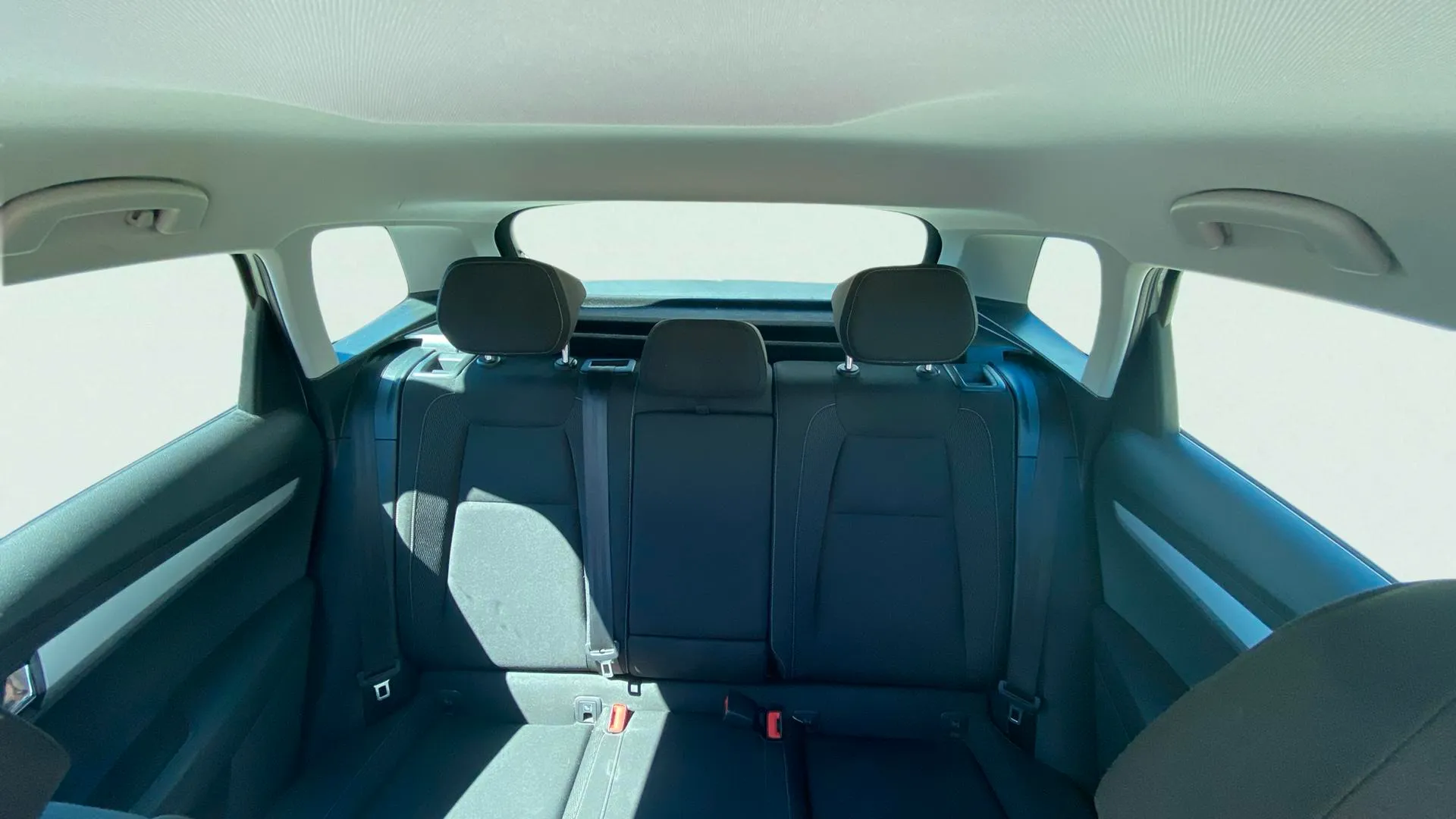 Škoda Karoq 2.0 TDI DSG 4x4 Ambition - foto 16