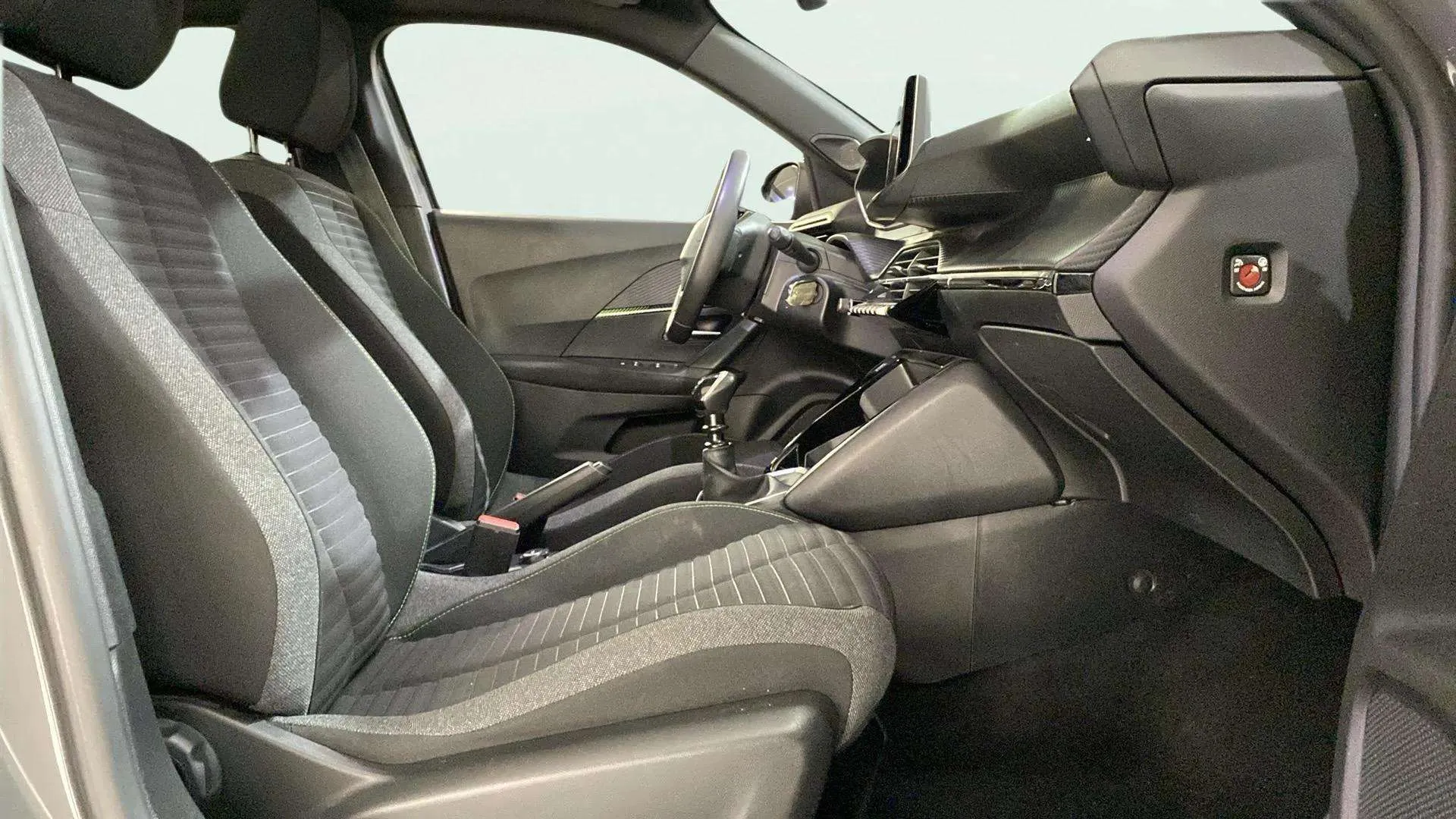 Peugeot 2008 Active Pack PureTech 100 - foto 12