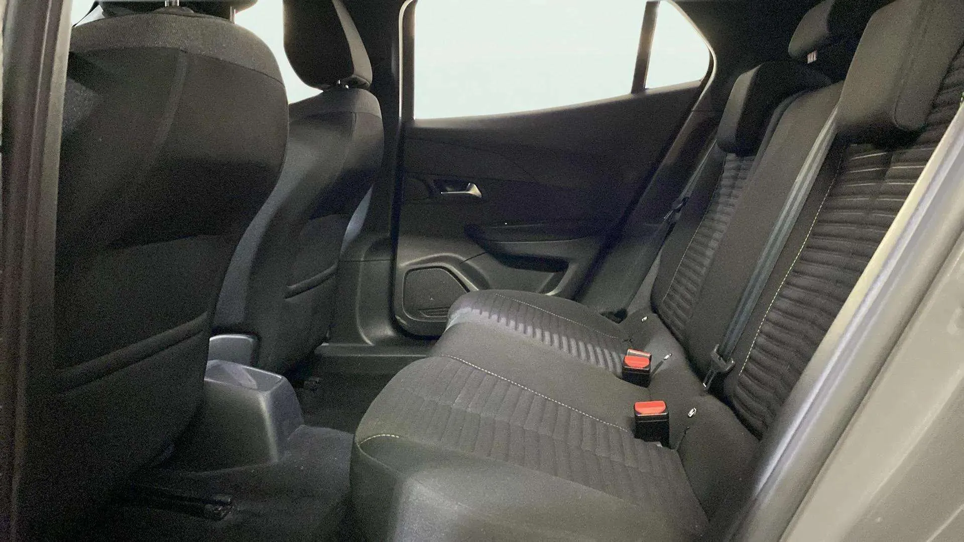Peugeot 2008 Active Pack PureTech 100 - foto 11