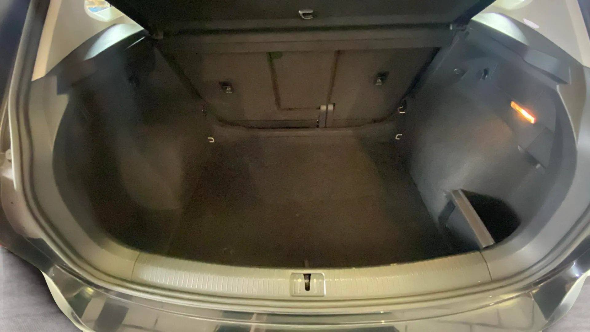 Volkswagen Tiguan Edition 2.0 TDI - foto 9