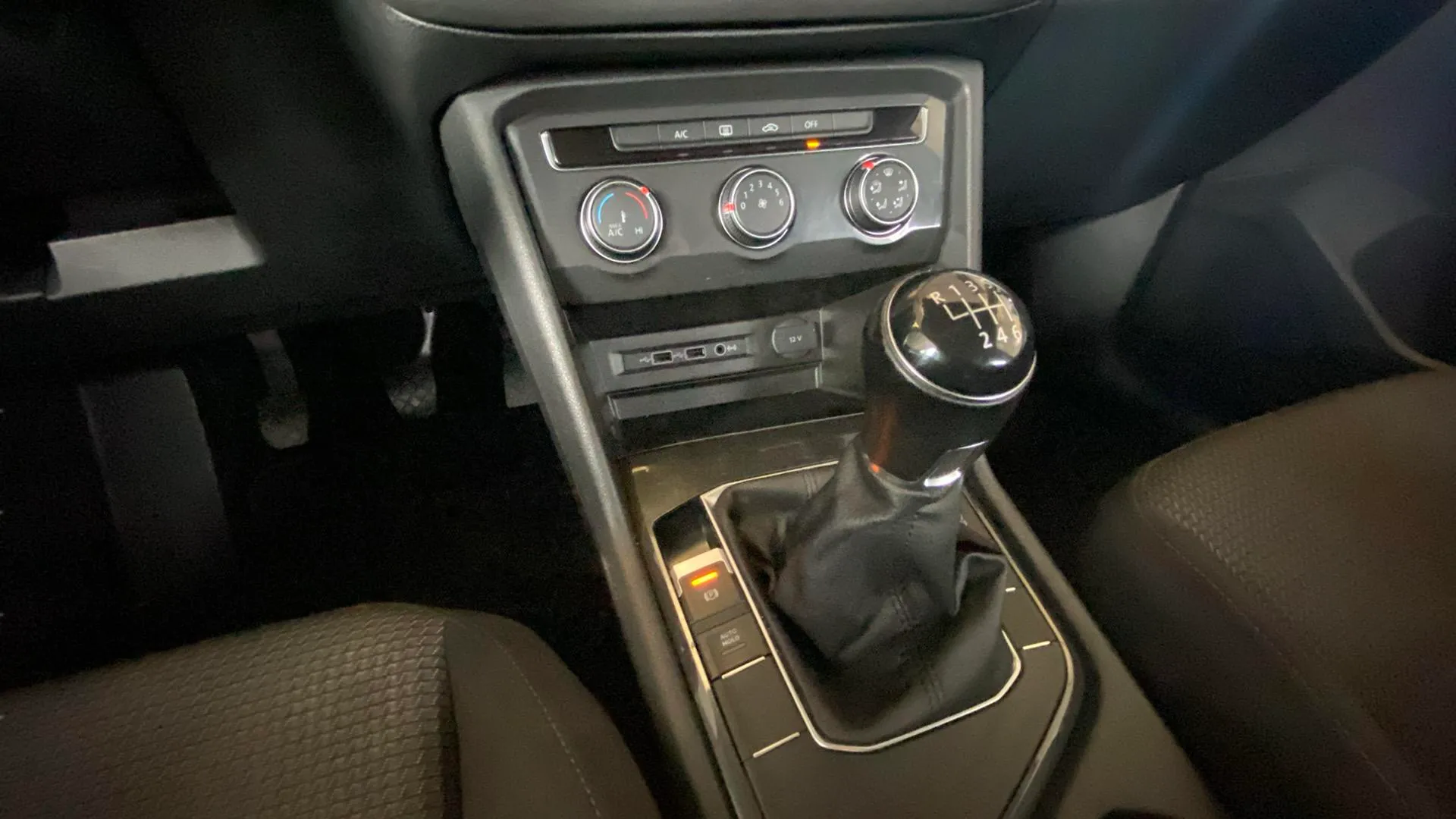 Volkswagen Tiguan Edition 2.0 TDI - foto 19