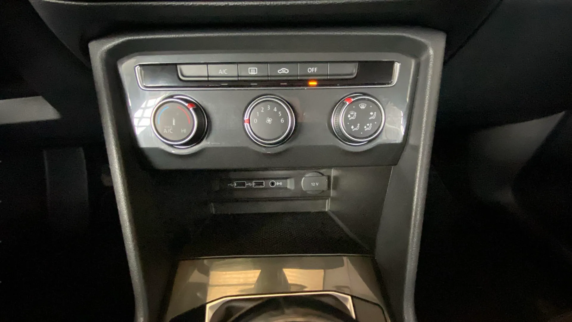 Volkswagen Tiguan Edition 2.0 TDI - foto 21