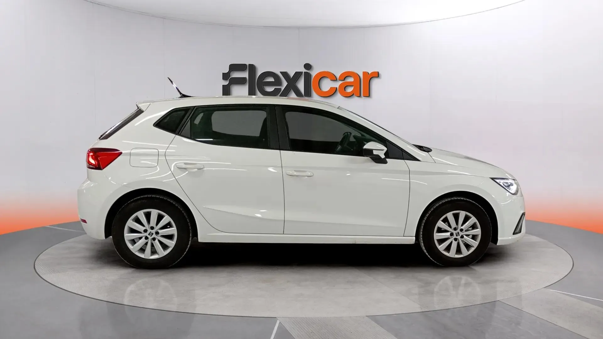 SEAT Ibiza 1.0 MPI Reference Salta - foto 7
