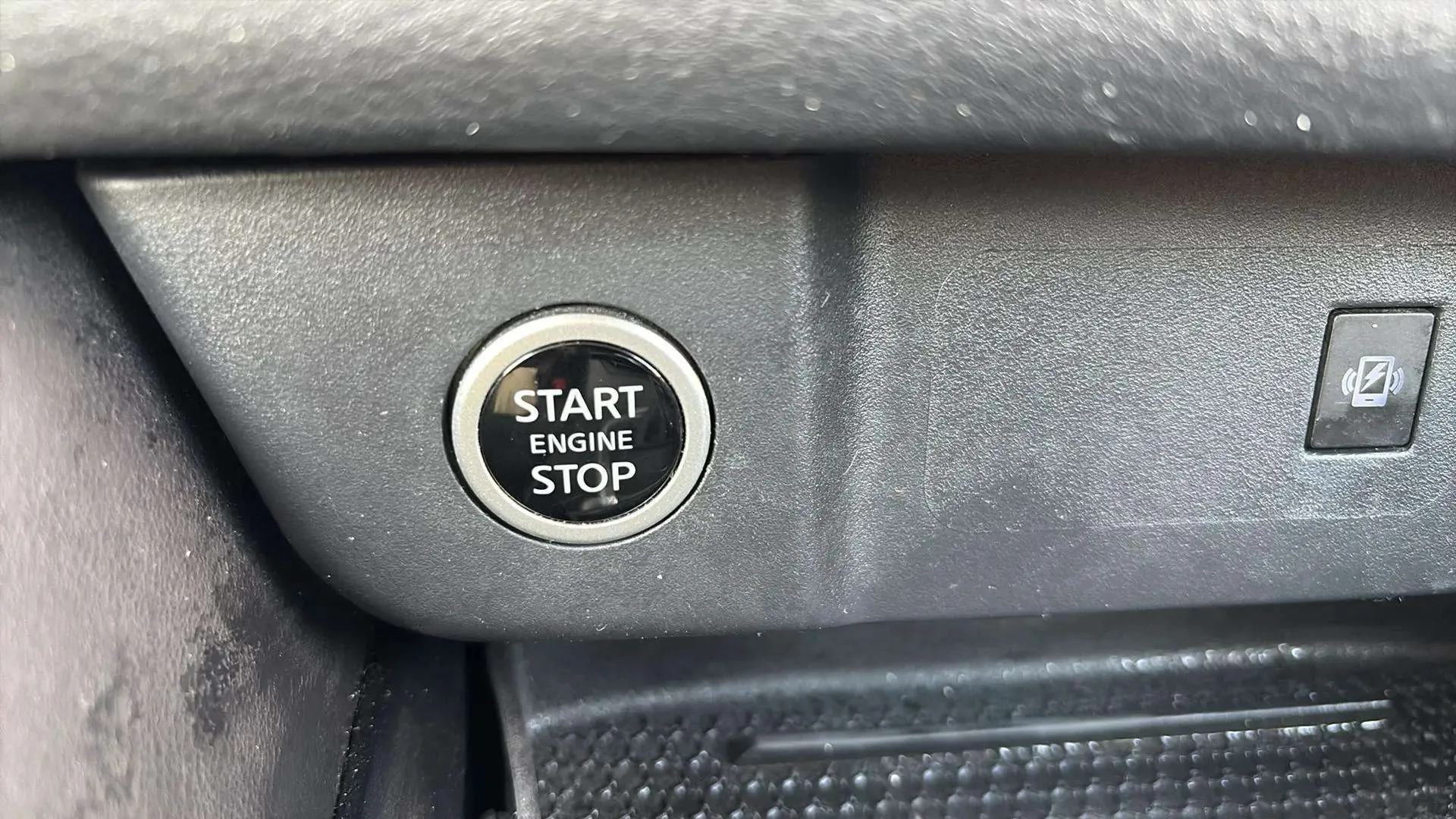 Nissan Qashqai DIG-T N-Connecta - foto 20