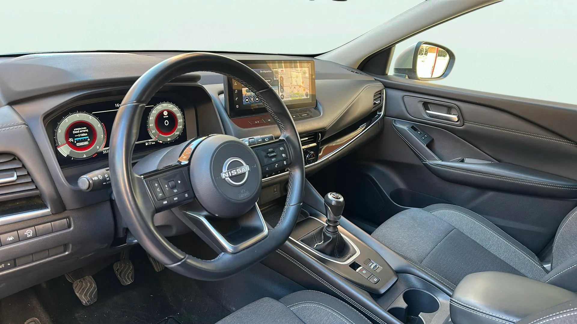 Nissan Qashqai DIG-T N-Connecta - foto 10