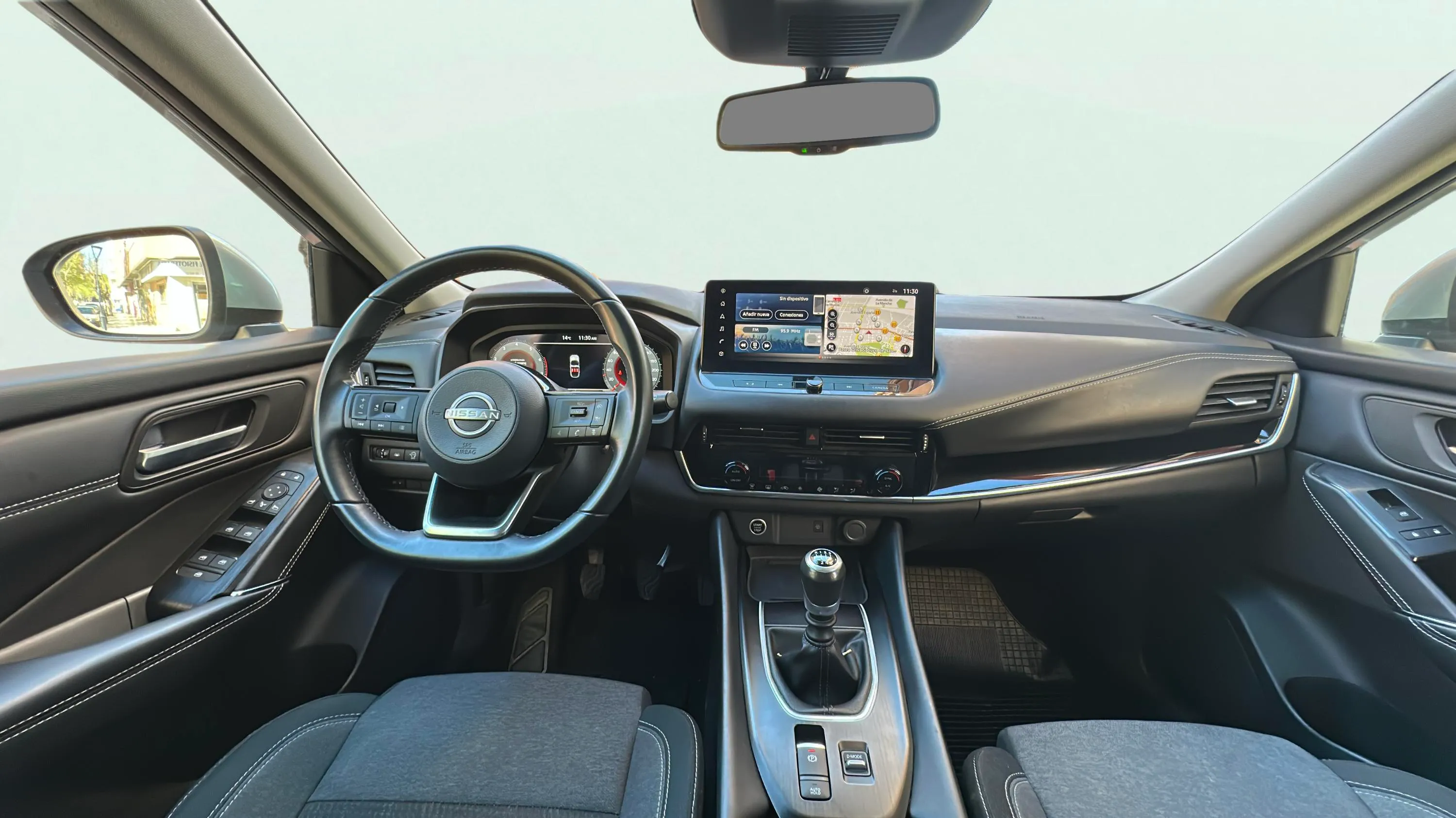 Nissan Qashqai DIG-T N-Connecta - foto 12