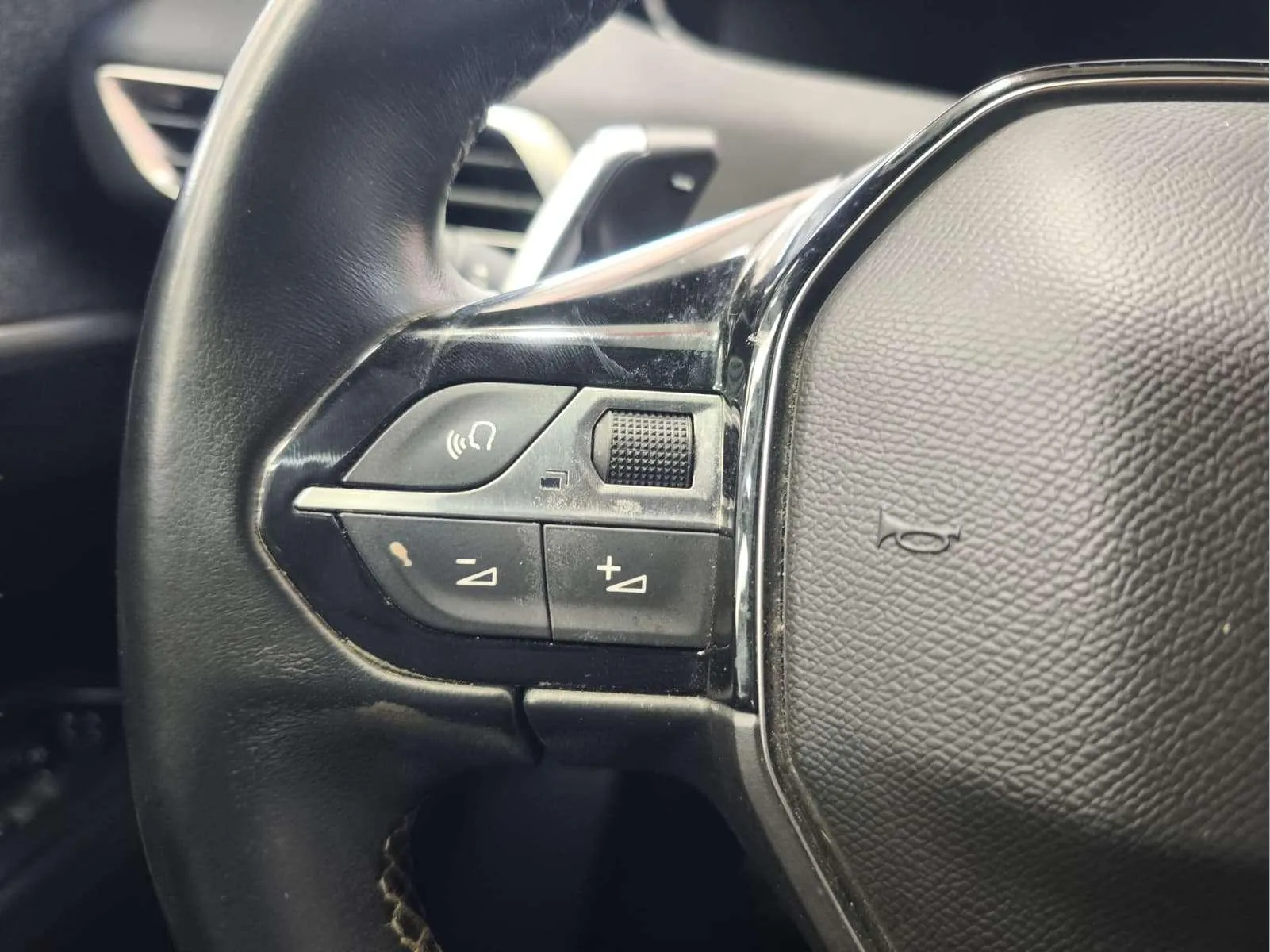 Peugeot 3008 1.5 BlueHDi Allure Pack EAT8 - foto 12