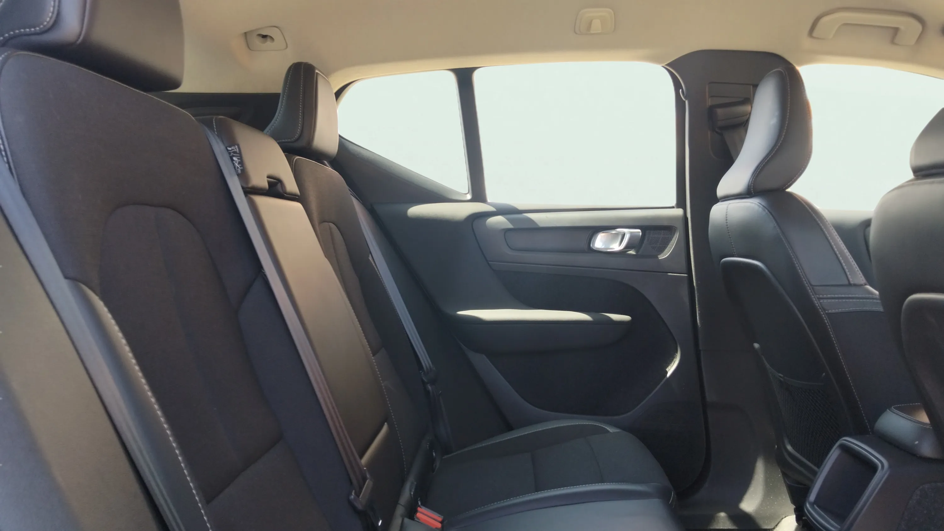 Volvo XC40 2.0 D3 Business Plus - foto 11