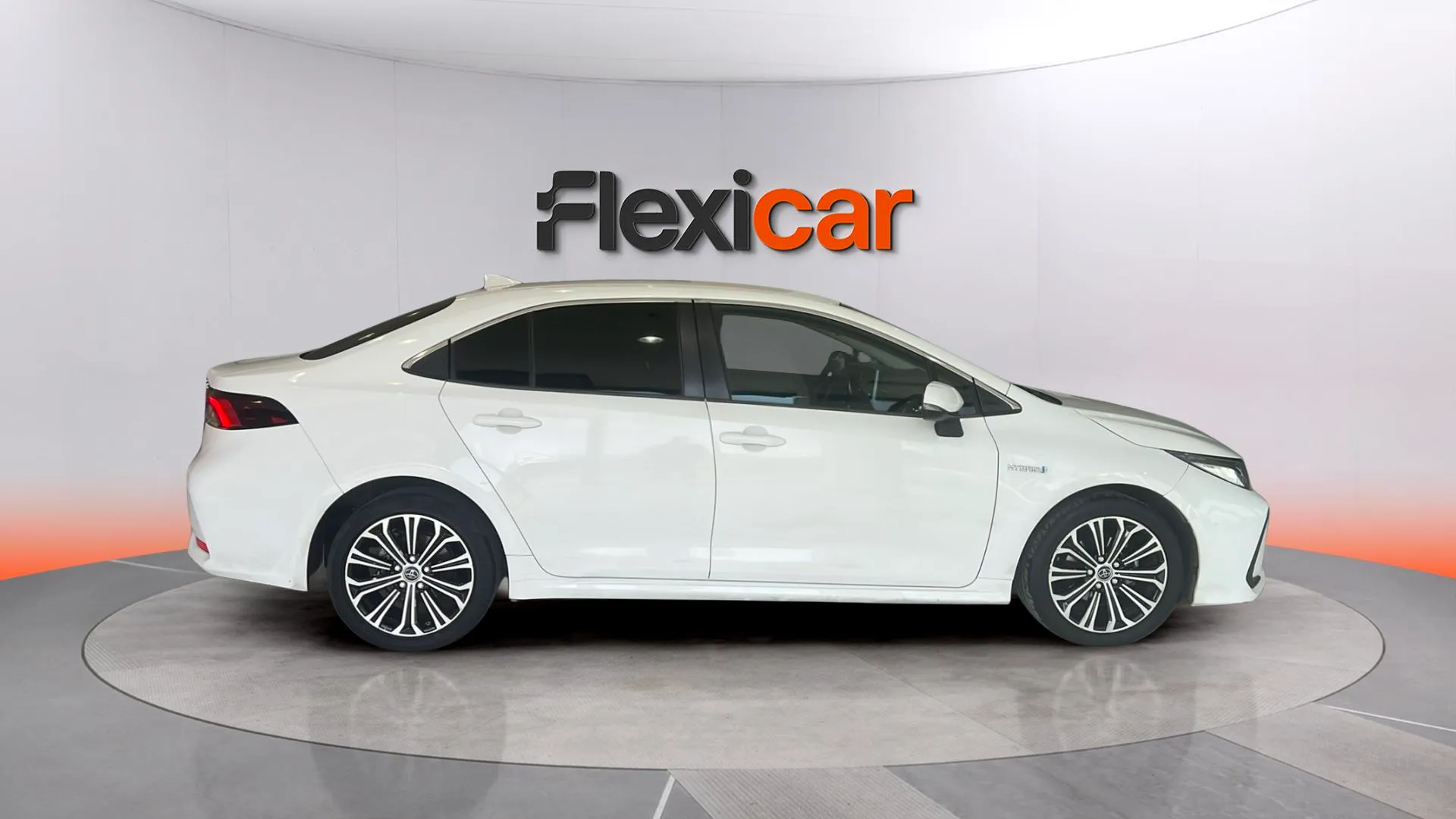 Toyota Corolla 1.8 125H Feel! E-CVT - foto 3