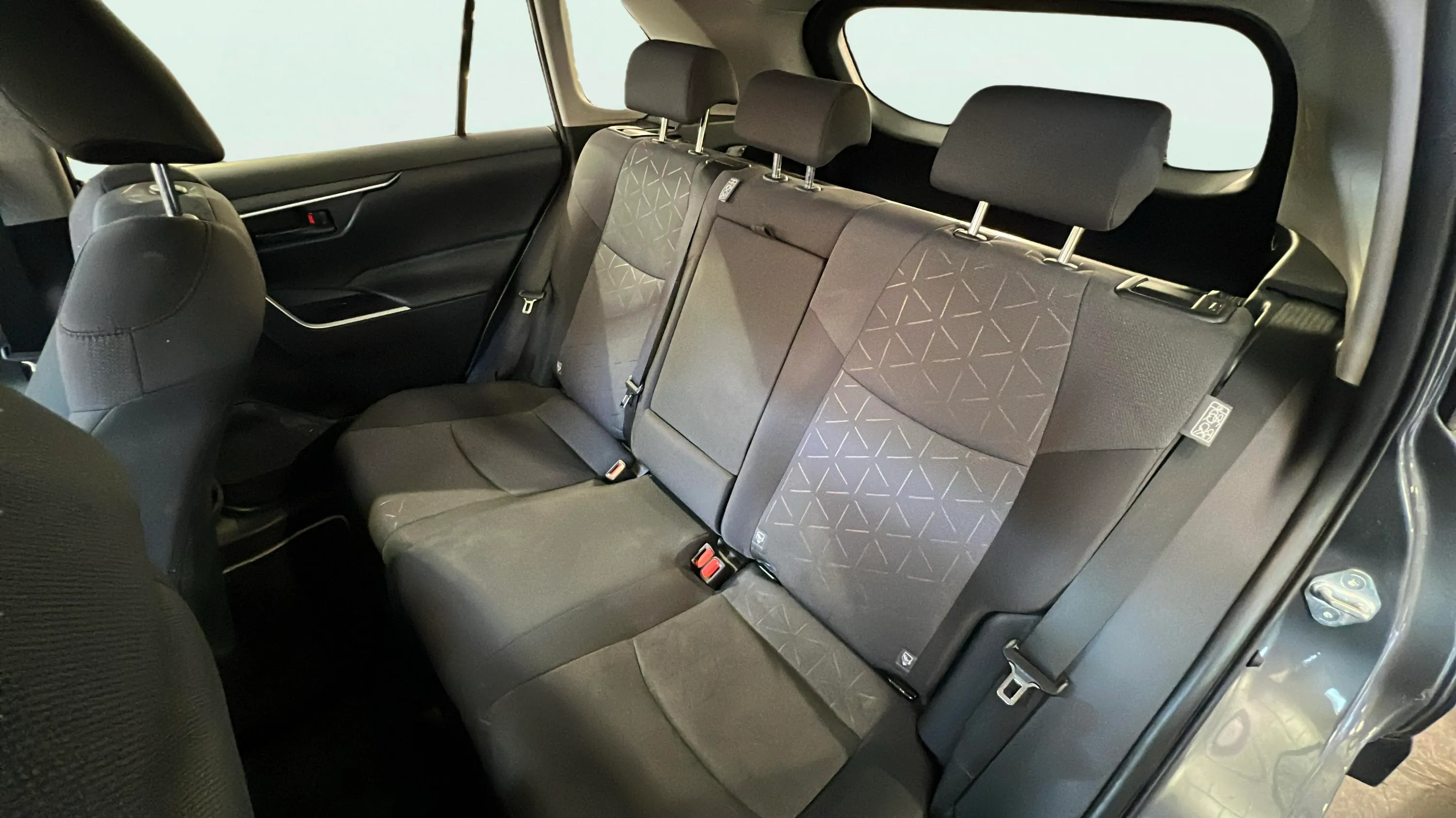 Toyota RAV4 2.5l 220H Business - foto 14