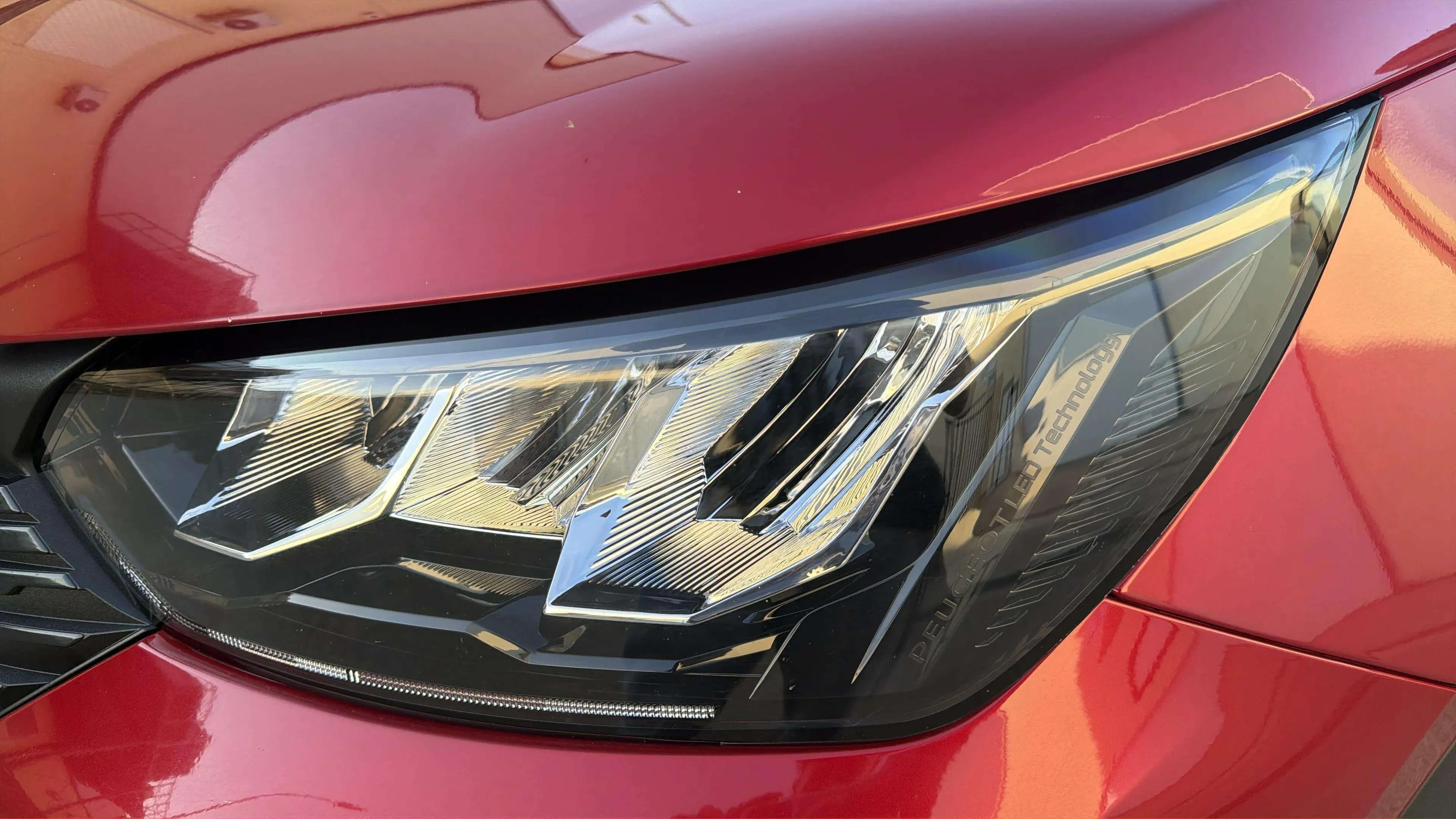Peugeot 2008 Active Pack PureTech 100 - foto 25