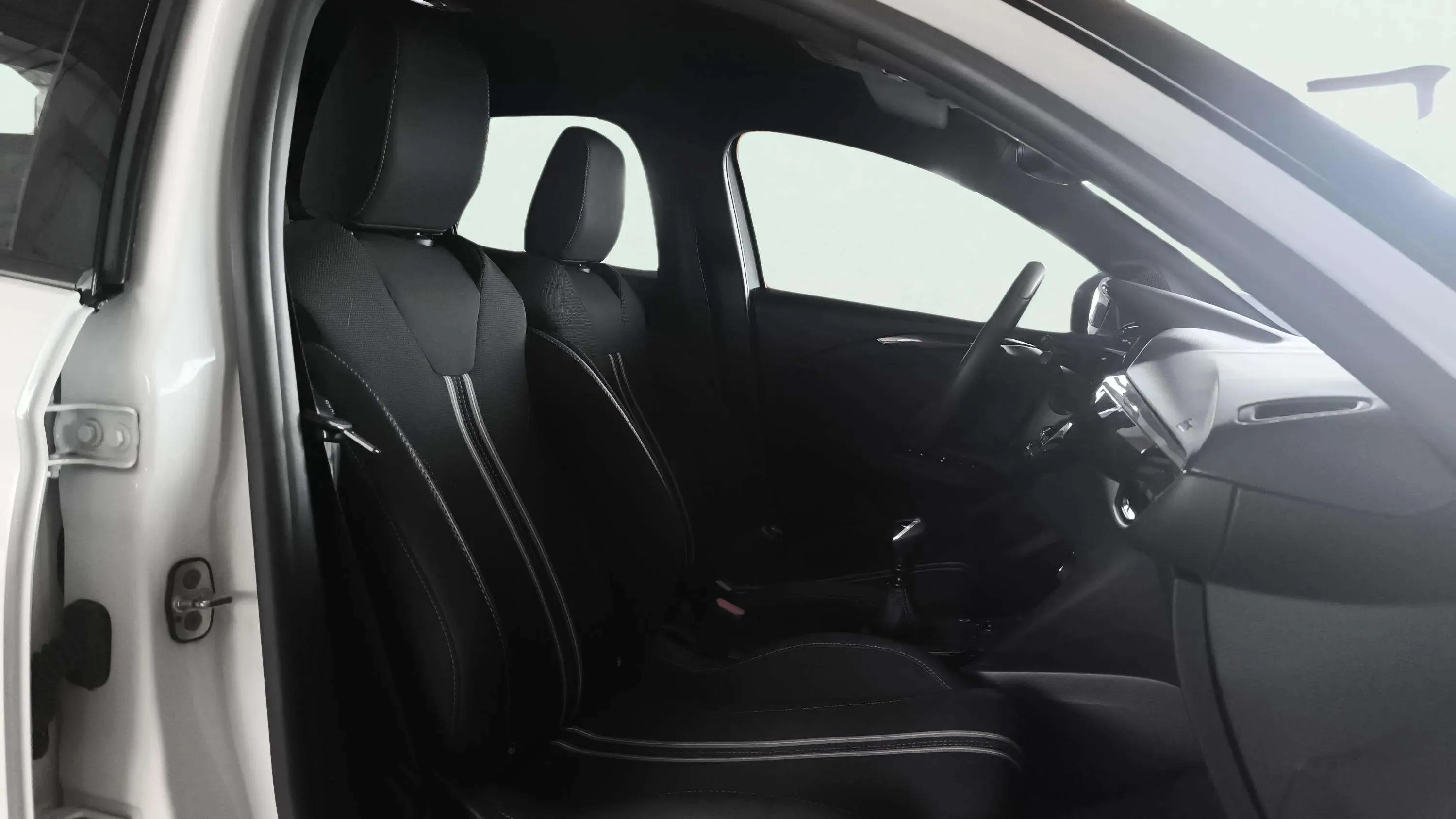 Opel Corsa 1.2T XHL Edition - foto 13
