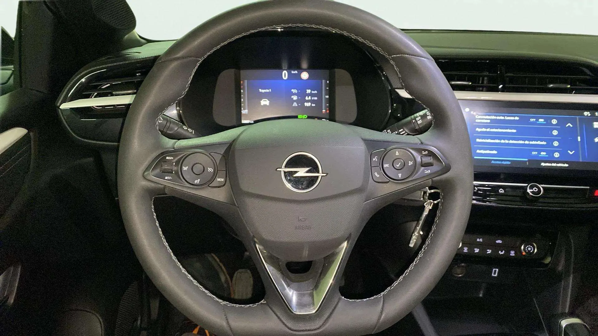 Opel Corsa 1.2T XHL Basic Edition - foto 10