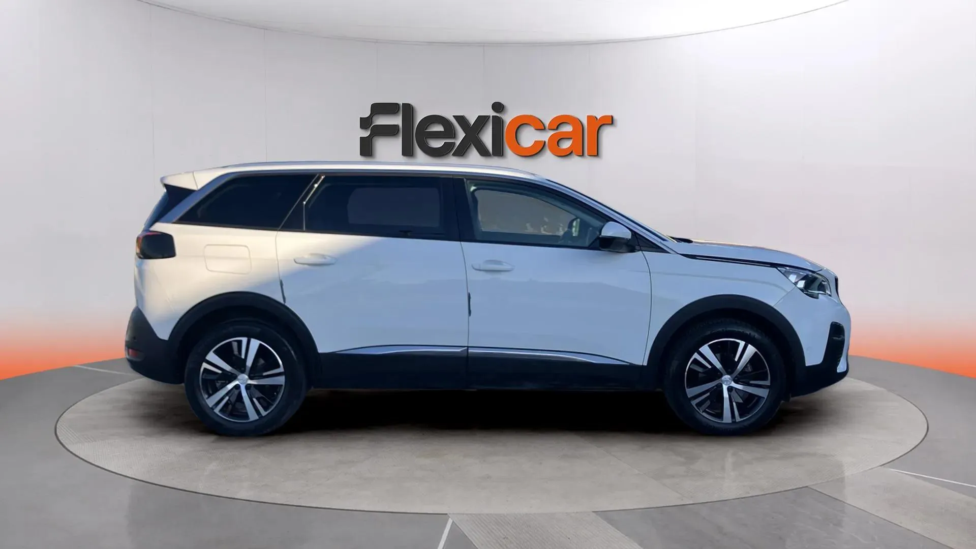 Peugeot 5008 1.5 BlueHDi Allure Pack EAT8 - foto 10