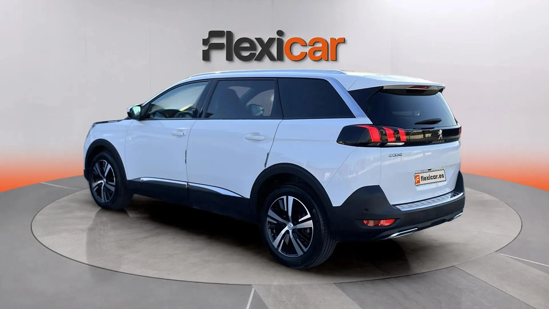 Peugeot 5008 1.5 BlueHDi Allure Pack EAT8 - foto 5