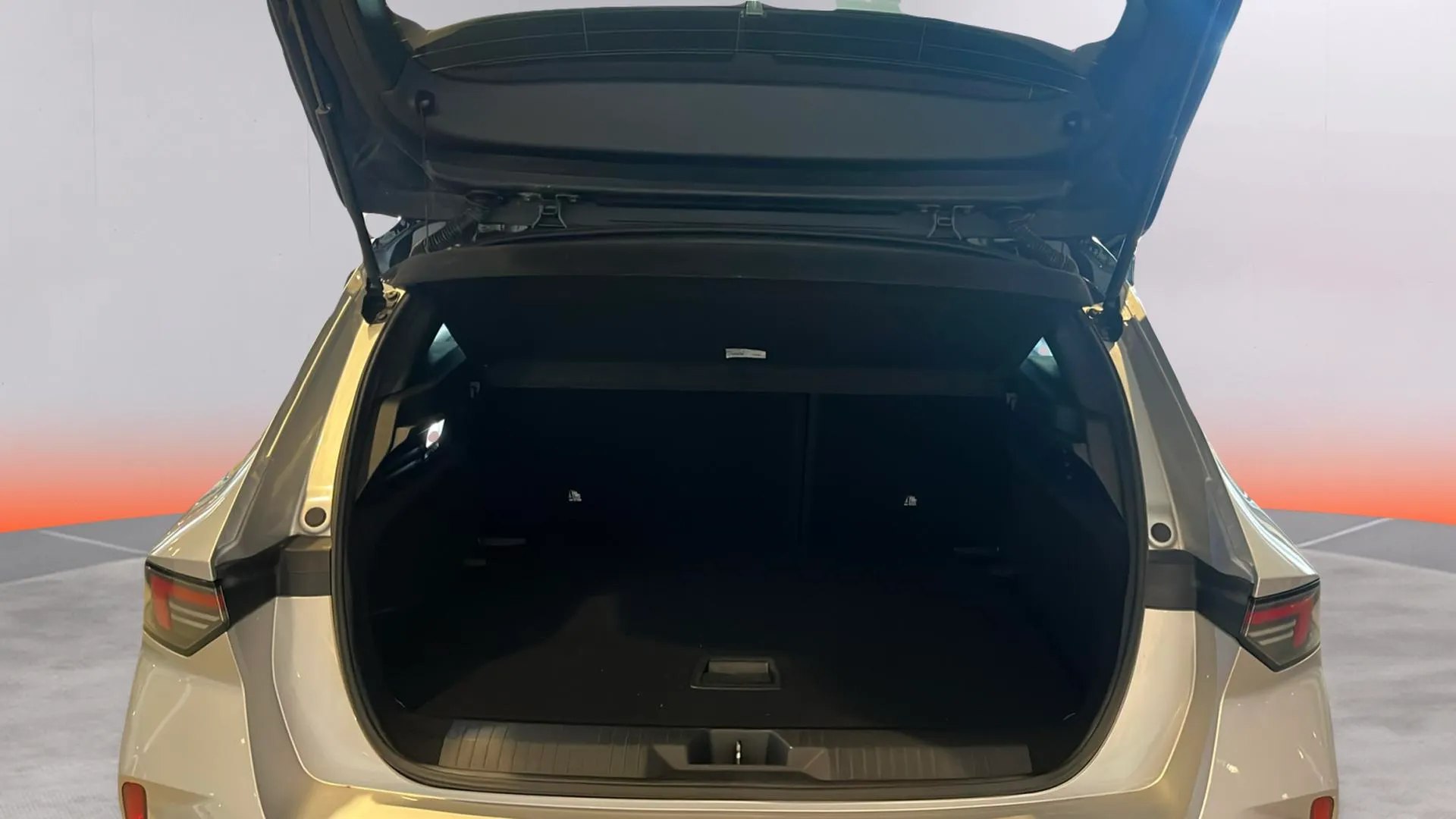 Opel Astra 1.2T XHT Basic Edition - foto 24
