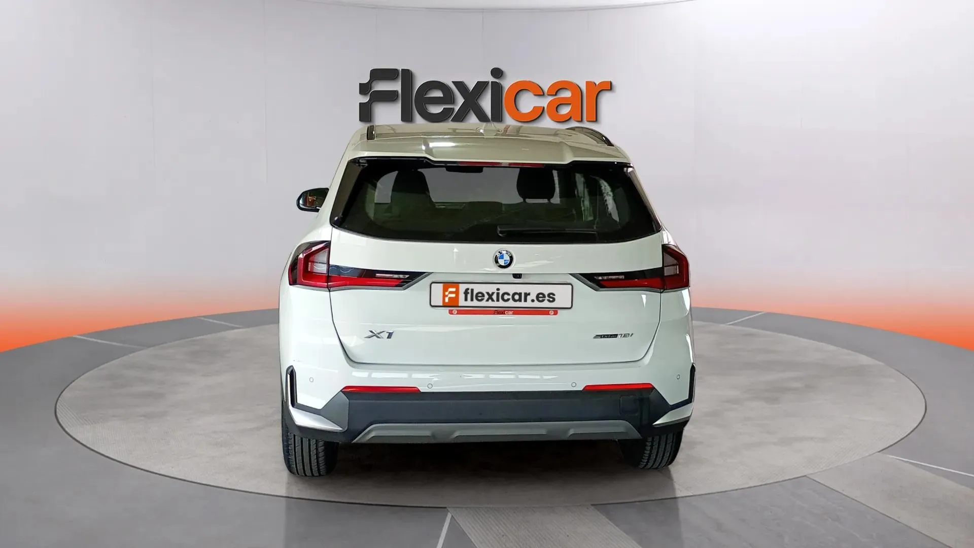 BMW X1 sDrive18i - foto 8