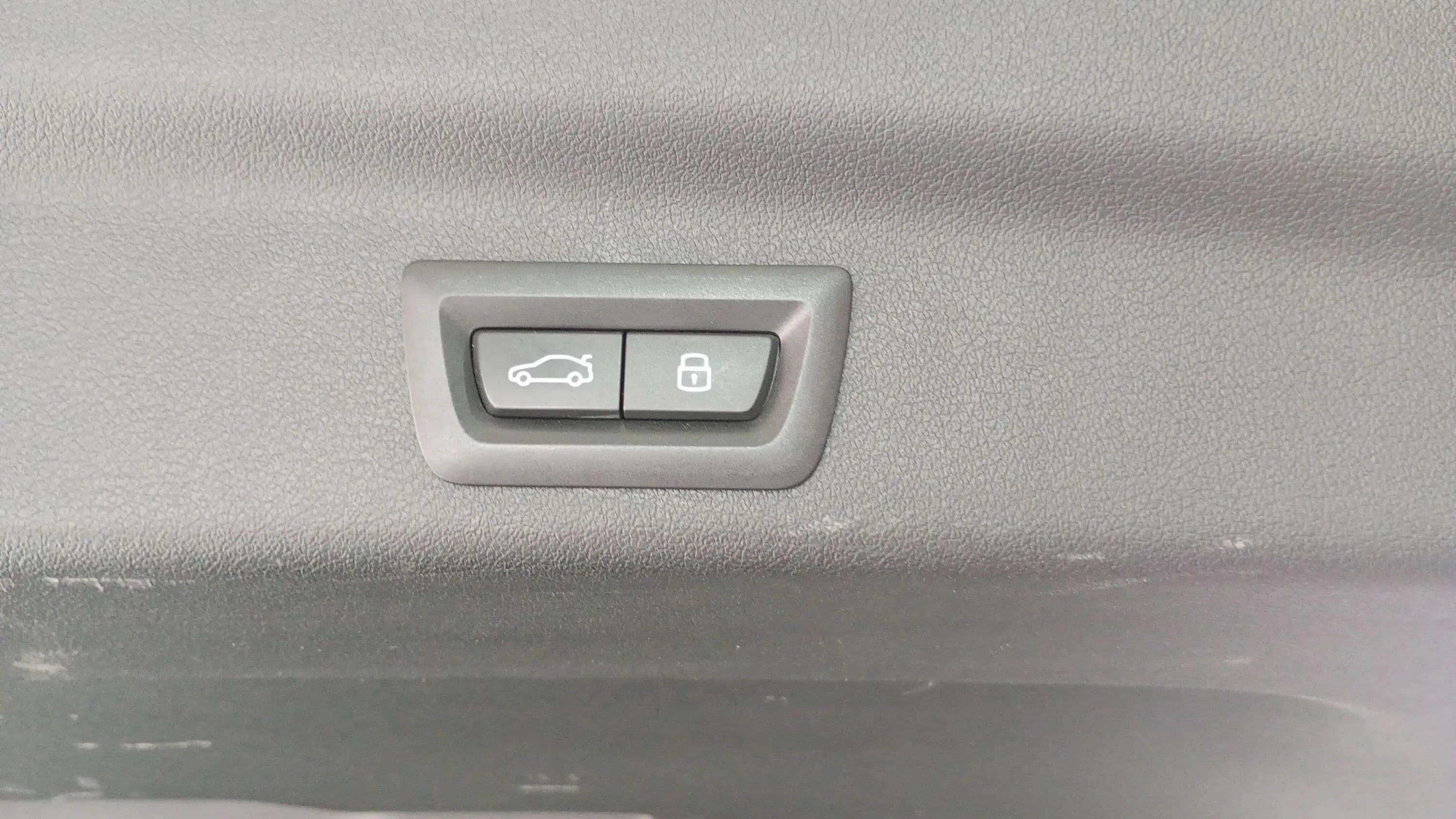 BMW X1 sDrive18i - foto 18