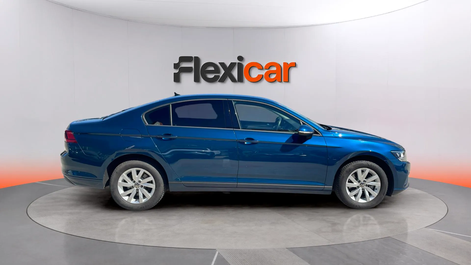 Volkswagen Passat Variant Business 2.0 TDI DS - foto 8