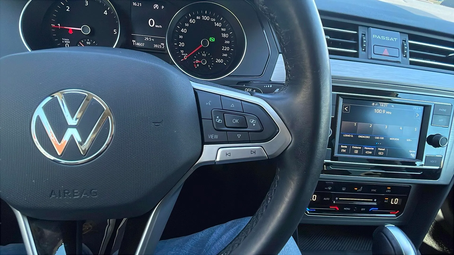Volkswagen Passat Variant Business 2.0 TDI DS - foto 20