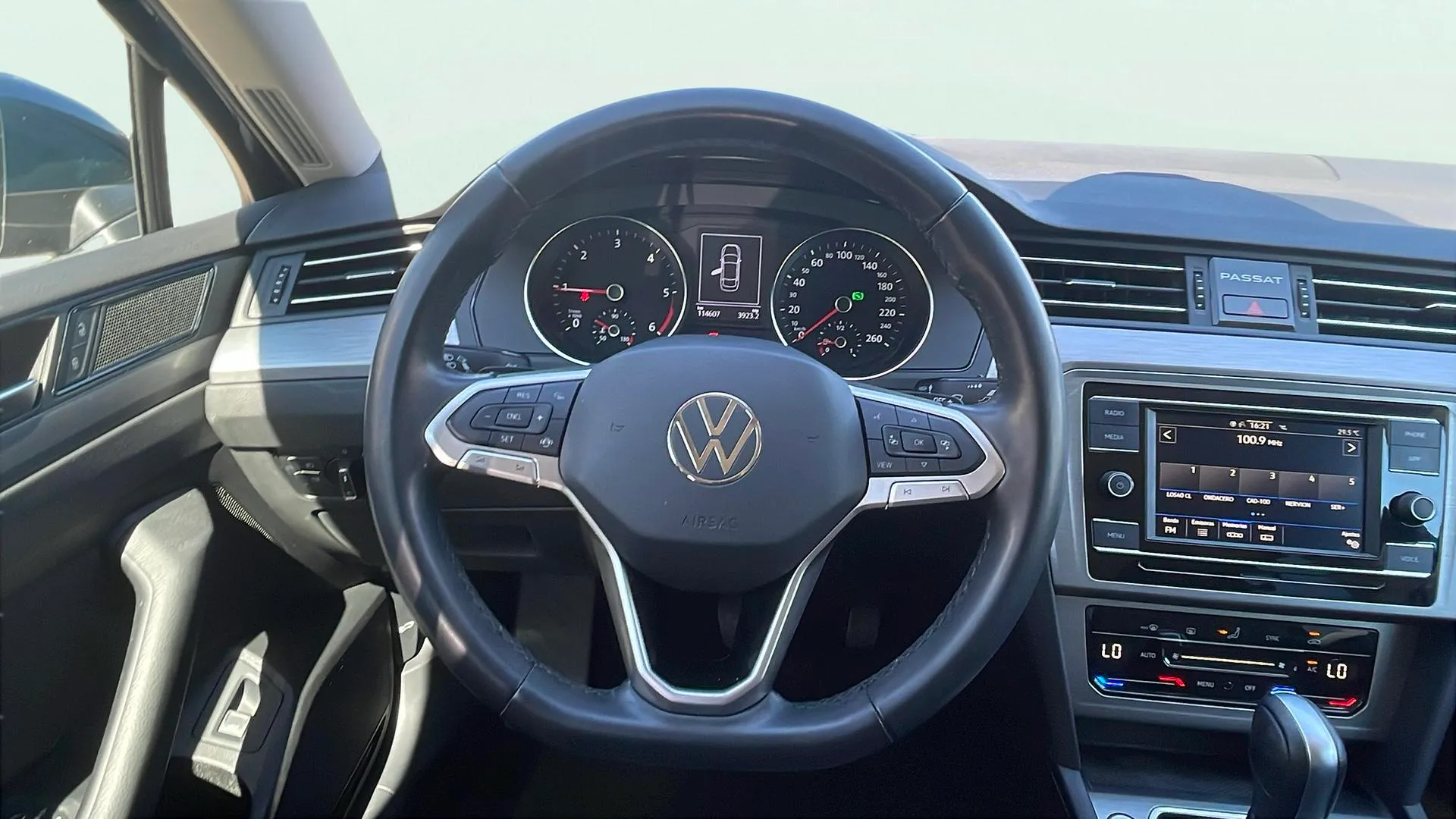 Volkswagen Passat Variant Business 2.0 TDI DS - foto 17