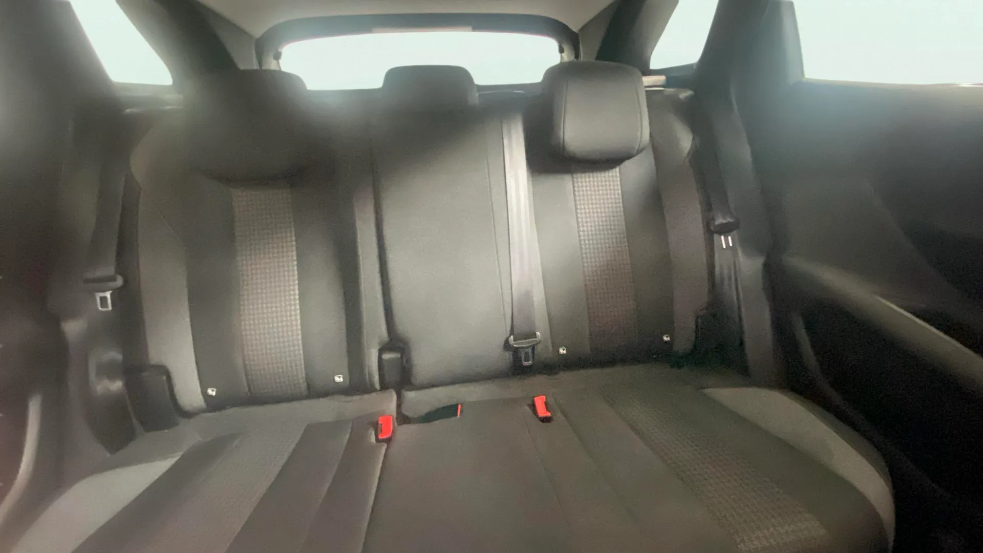 Peugeot 3008 1.2 PureTech Allure - foto 11