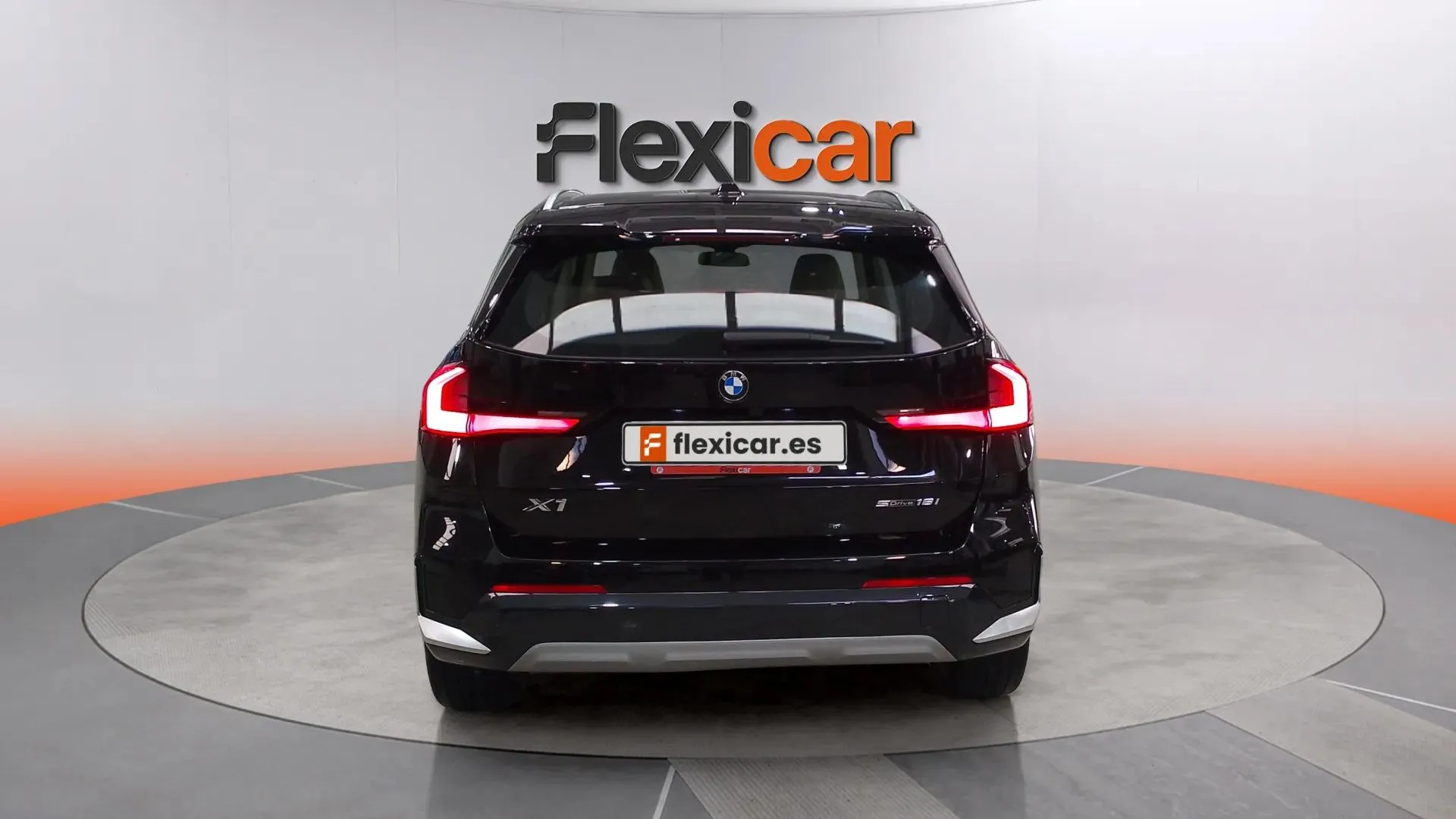 BMW X1 sDrive18i - foto 6
