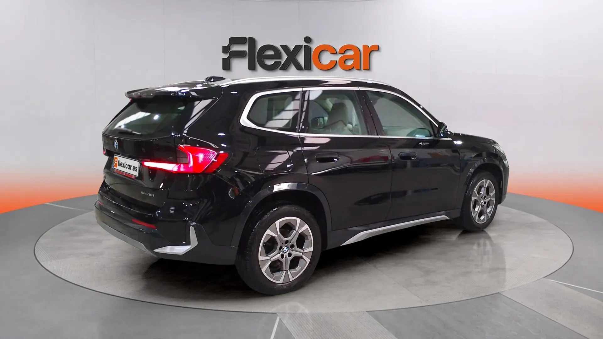 BMW X1 sDrive18i - foto 4
