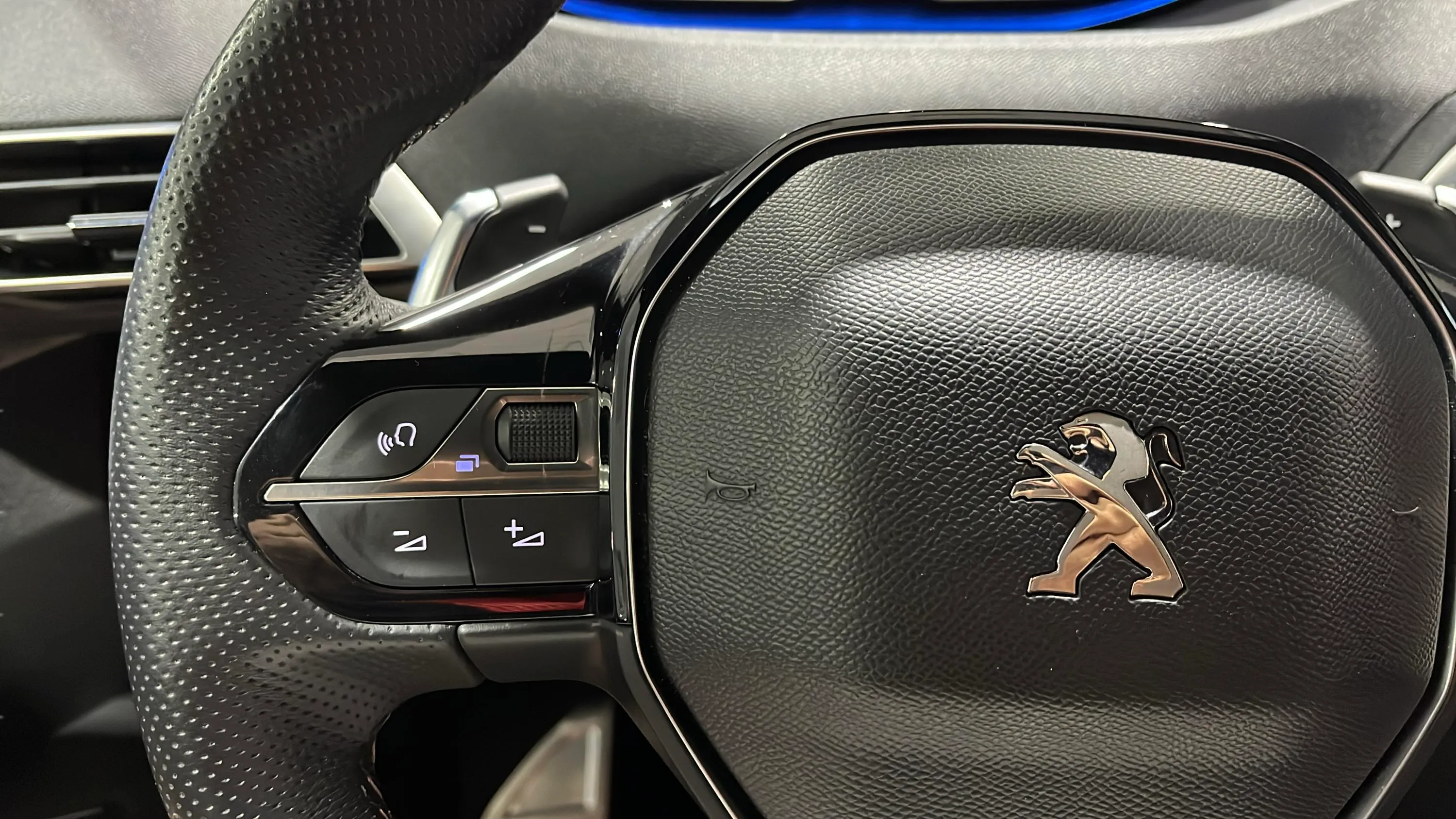 Peugeot 3008 1.5 BlueHDi GT EAT8 - foto 17
