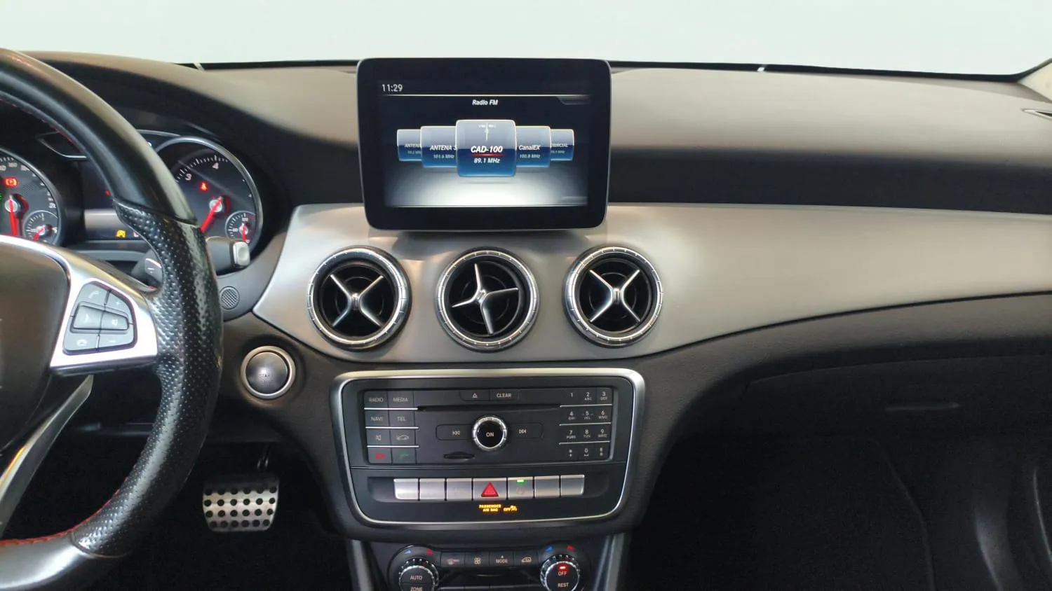 Mercedes-Benz CLA 200 d Shooting Brake - foto 9