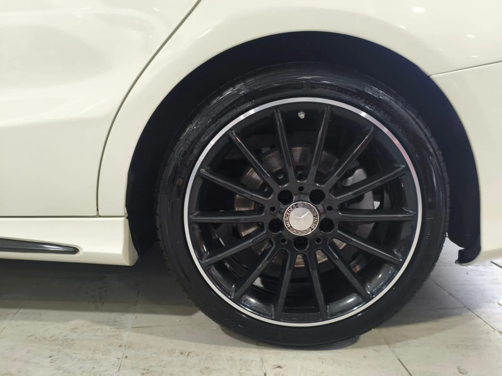 Mercedes-Benz CLA 200 d Shooting Brake - foto 19