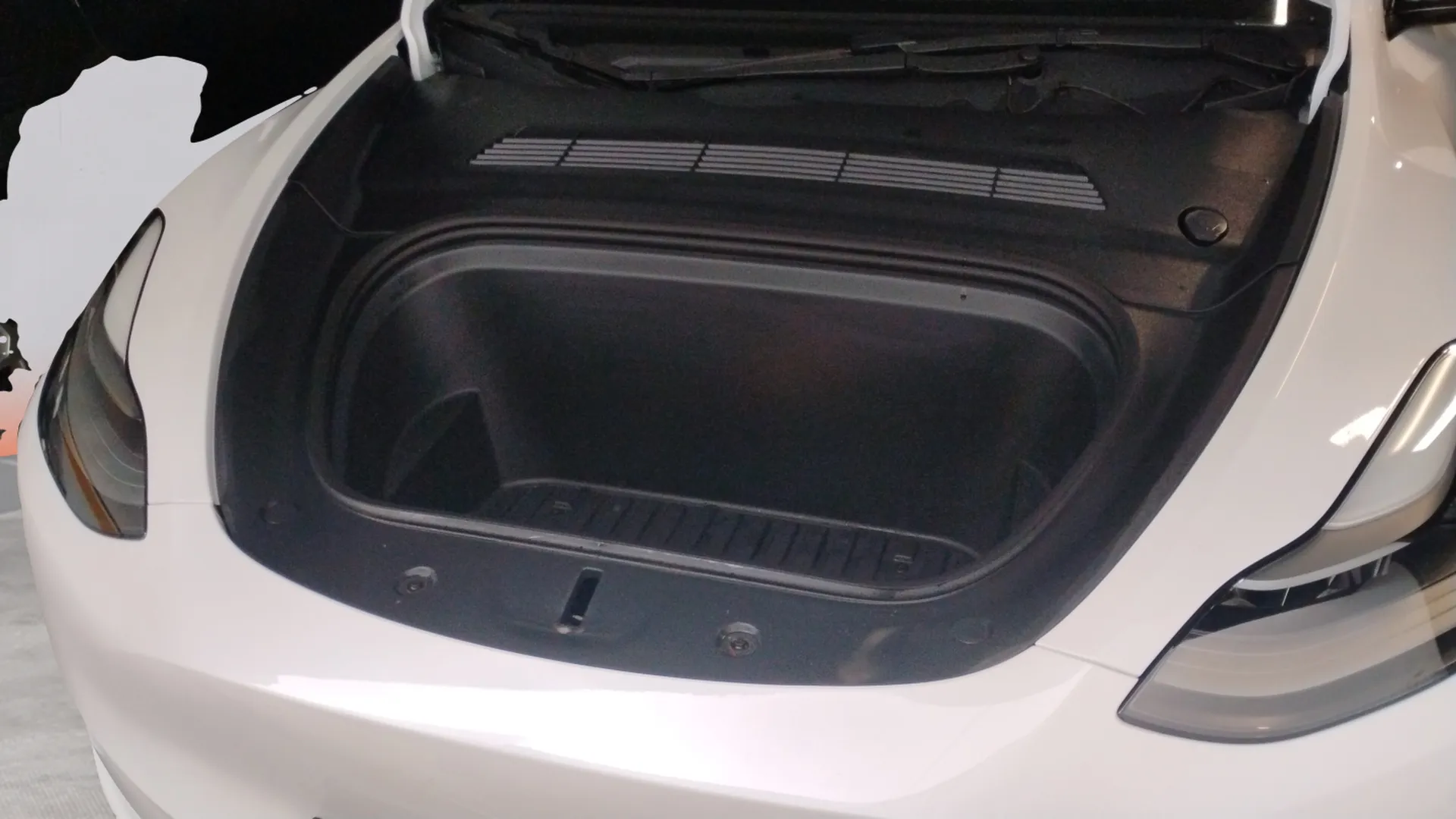 Tesla Model Y Tracción Trasera RWD - foto 15