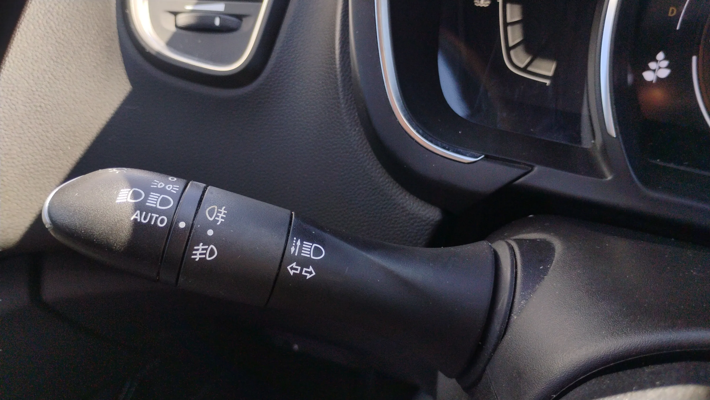 Renault Scénic Limited TCe EDC GPF - foto 19