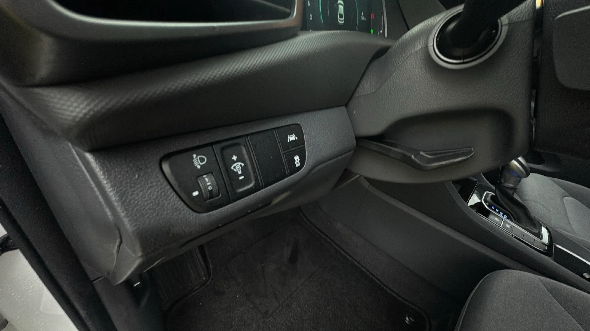 Hyundai Ioniq 1.6 GDI PHEV Style DCT - foto 22