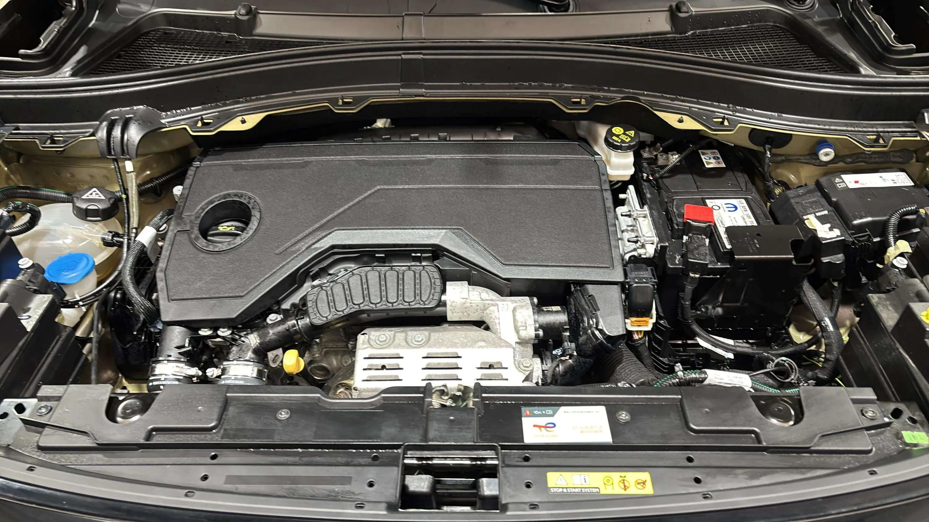 Citroën C3 Aircross Turbo BVM6 Plus - foto 19