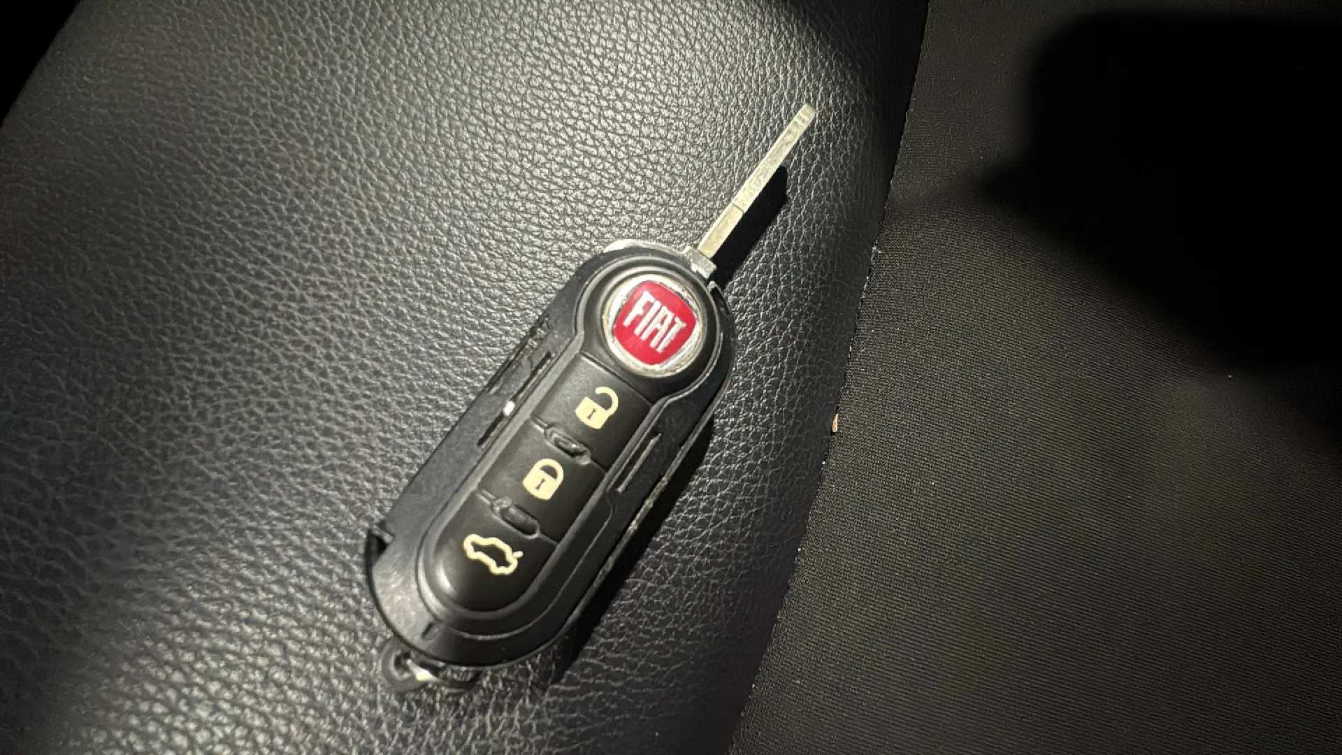 Fiat 500 Connect 1.0 Hybrid - foto 22