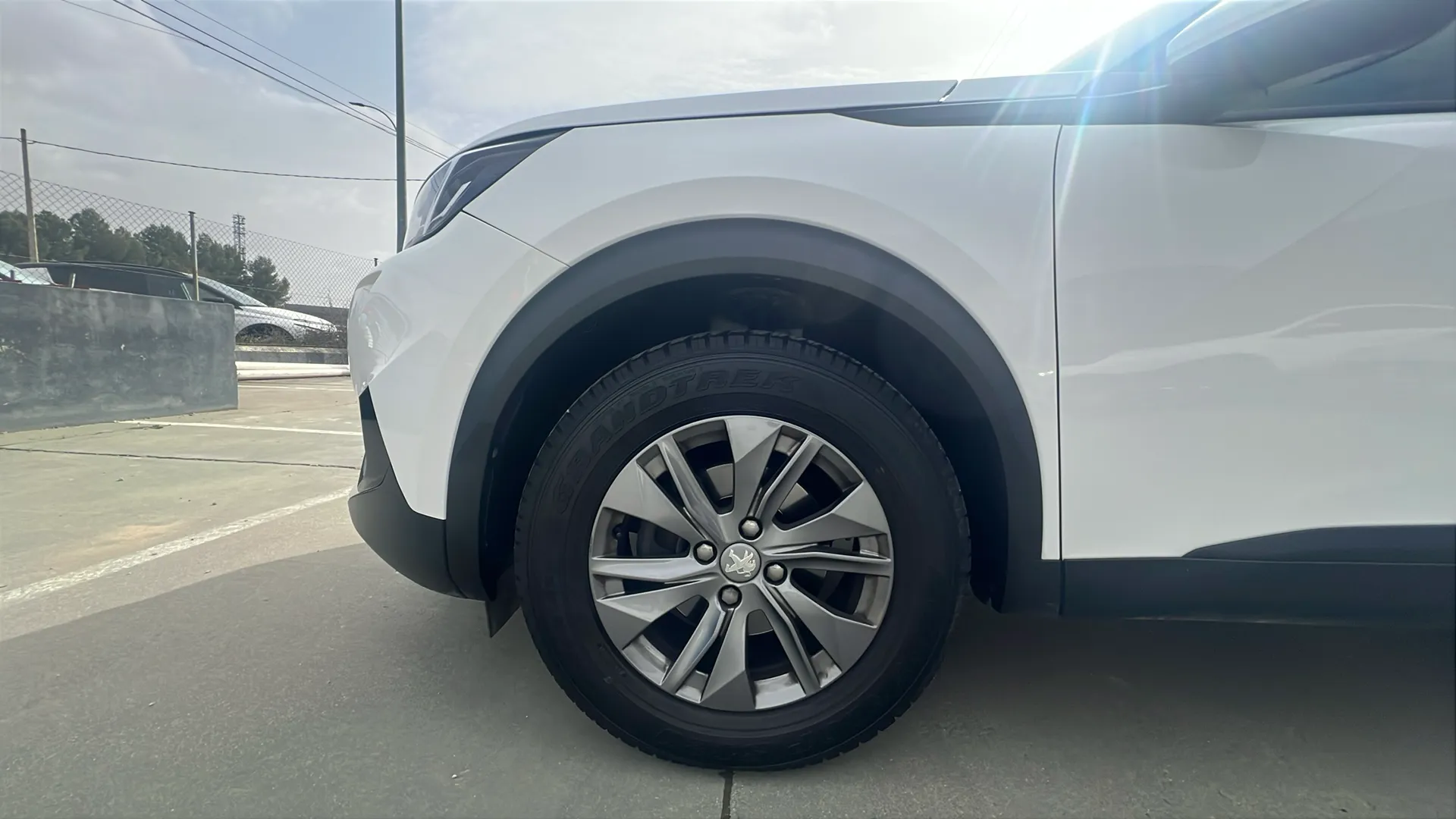 Peugeot 2008 Active Pack PureTech 100 BVM6 - foto 14