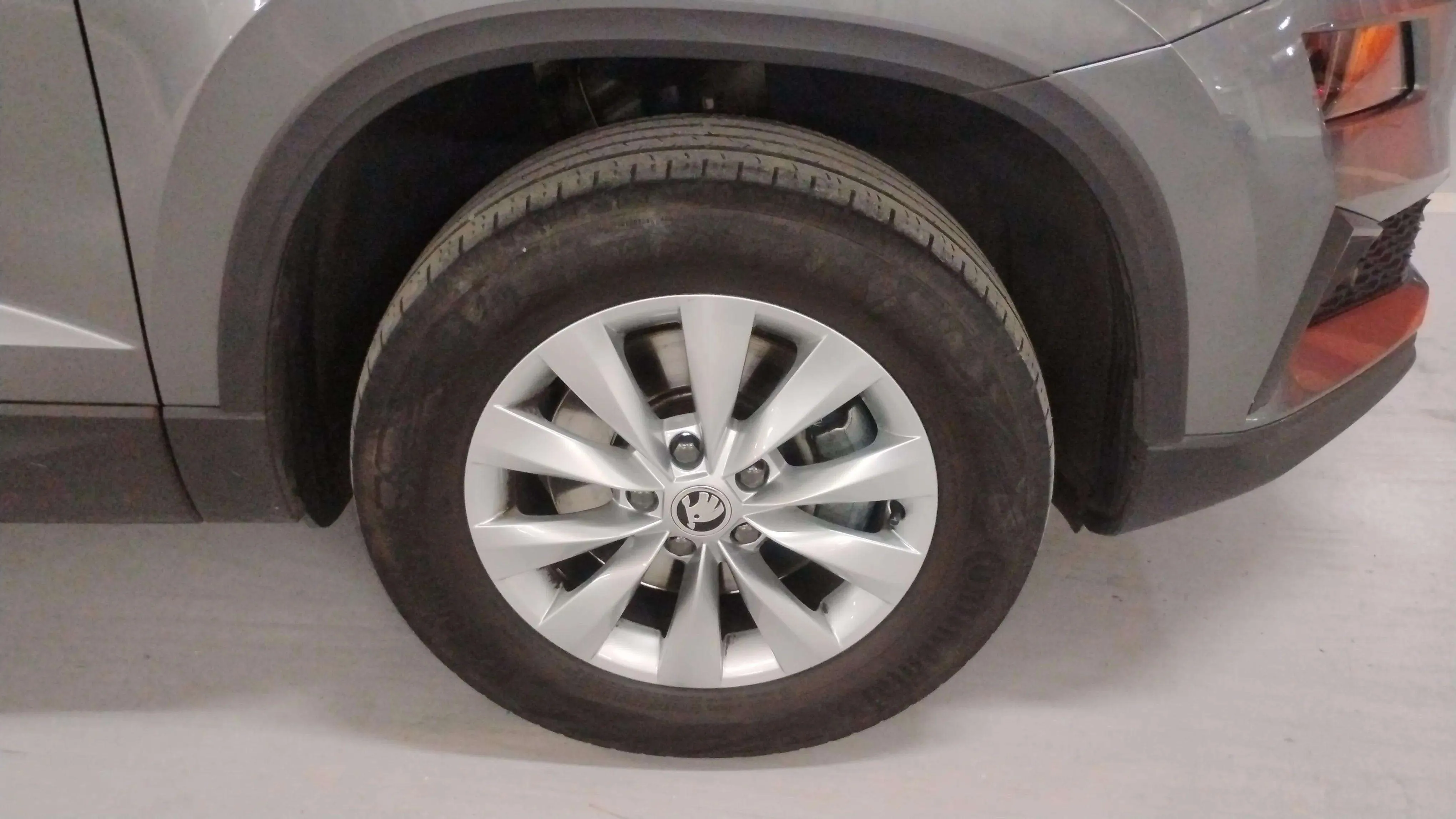 Škoda Karoq 1.5 TSI DSG ACT Ambition - foto 30