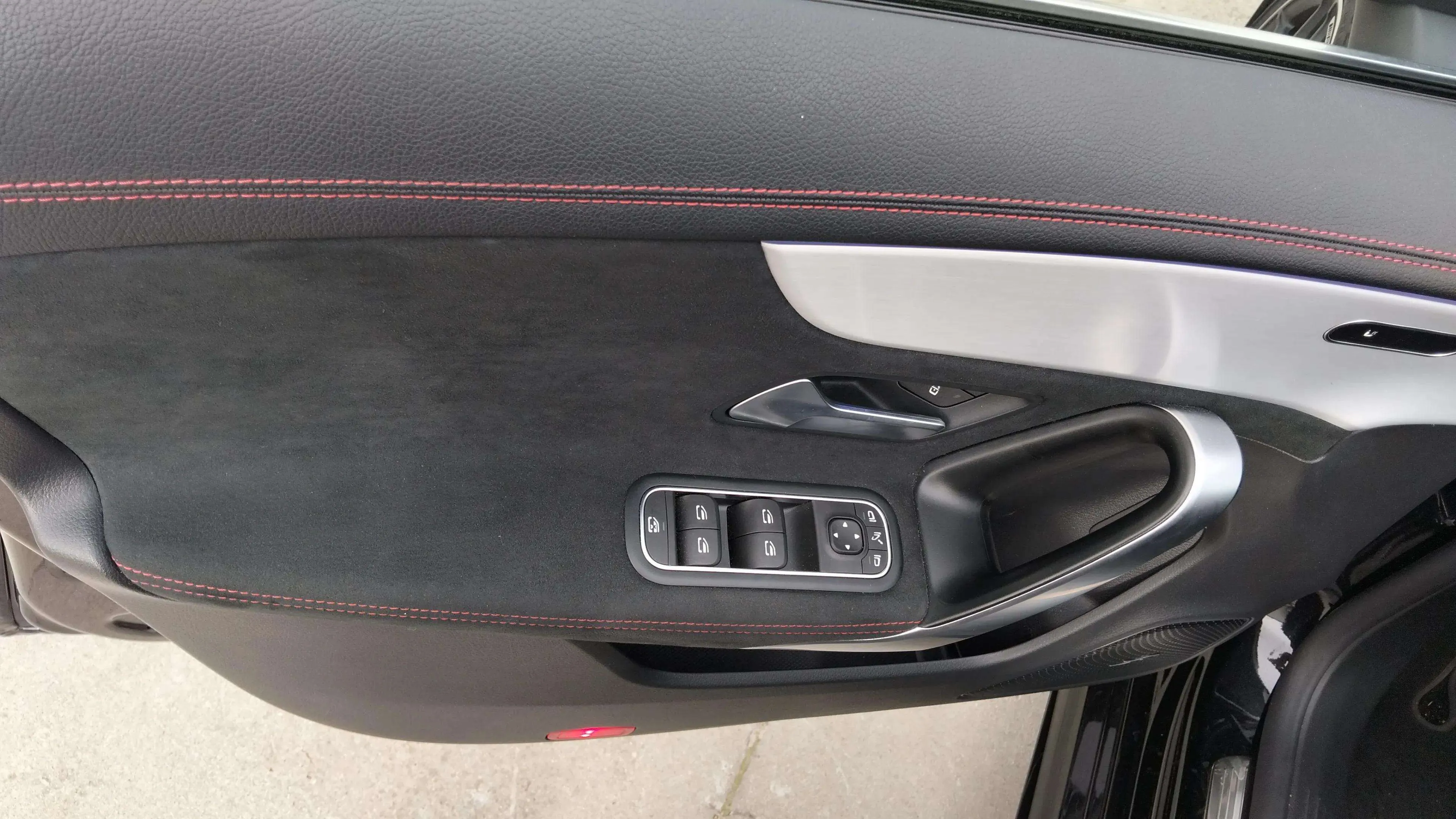 Mercedes-Benz CLA Mercedes-AMG 45 4MATIC+ Shooting Bra - foto 17