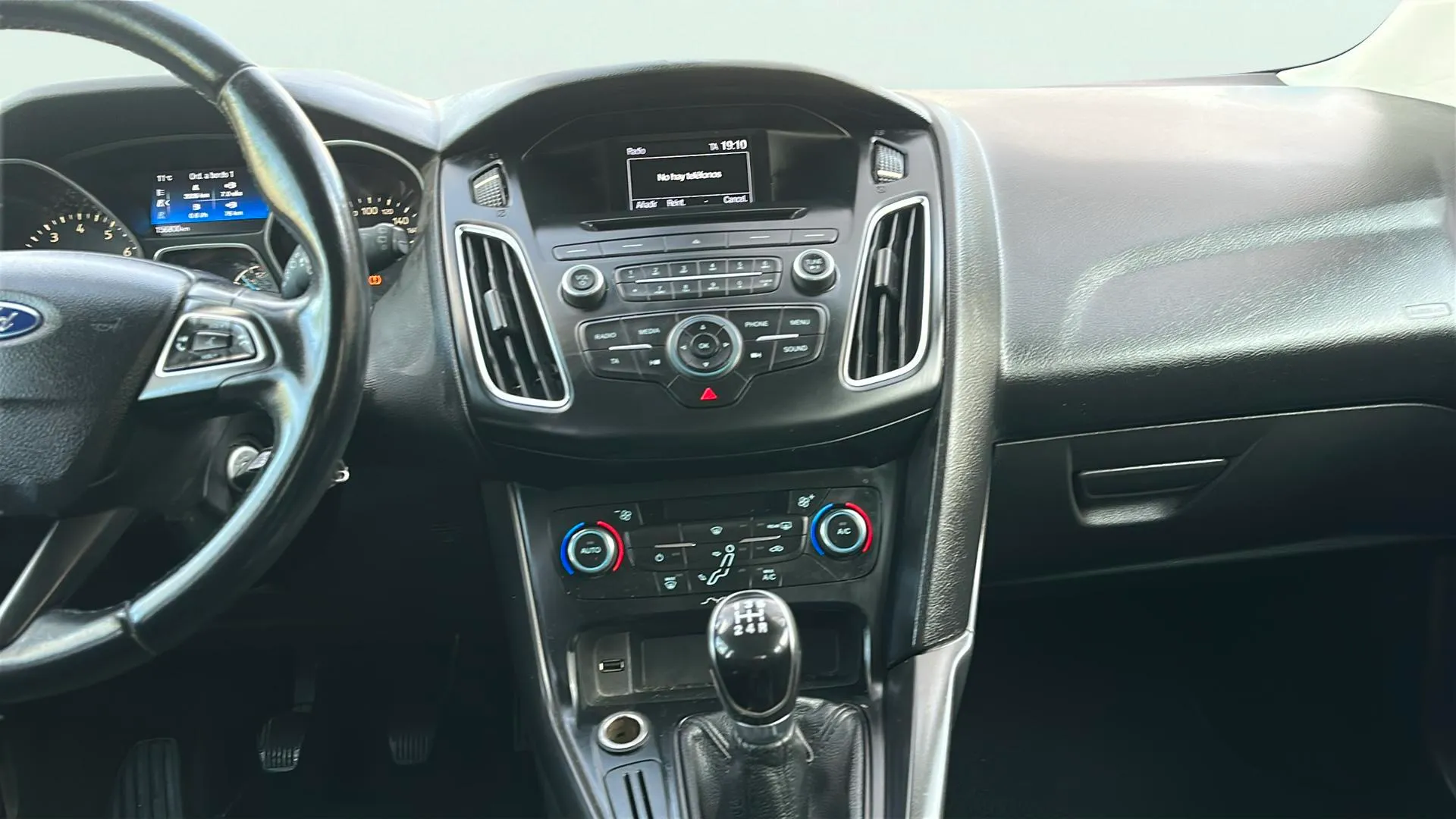 Ford Focus 1.0 EcoBoost Trend - foto 7
