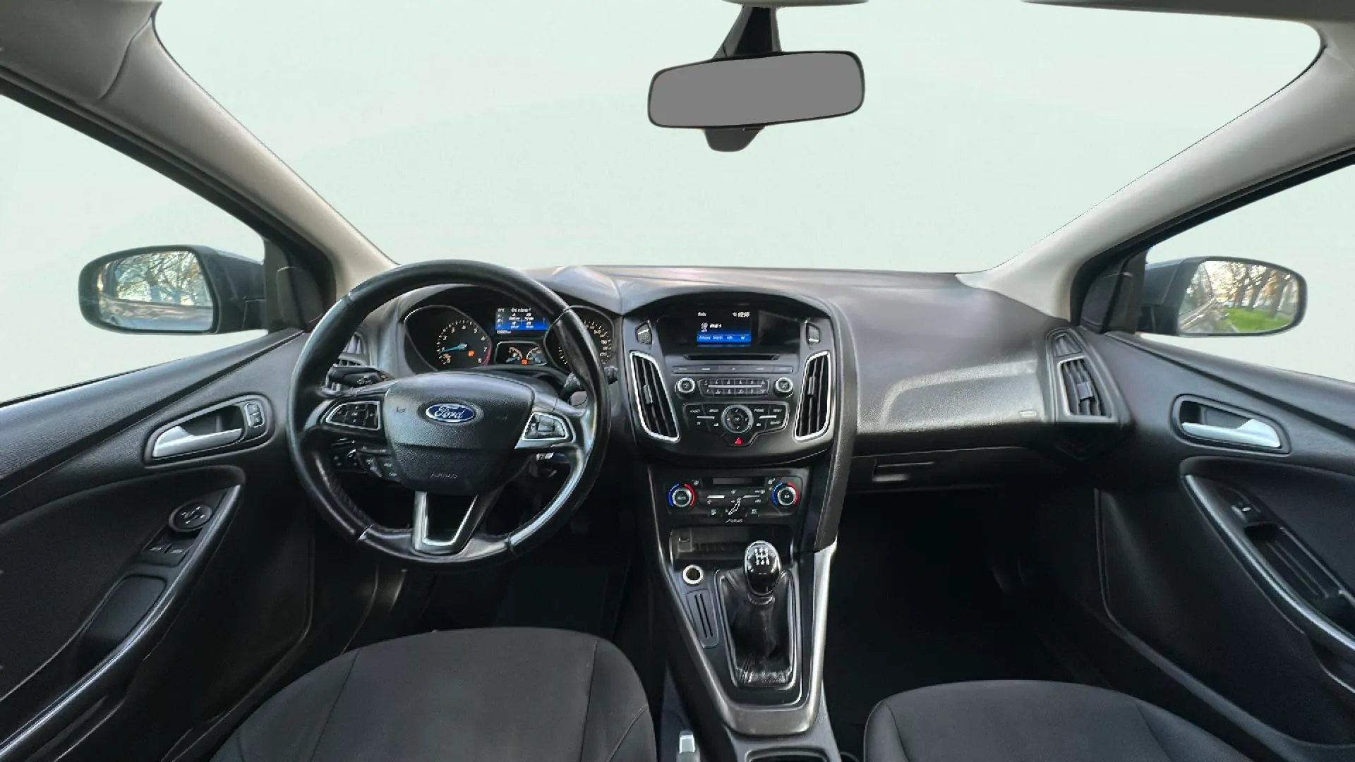 Ford Focus 1.0 EcoBoost Trend - foto 6